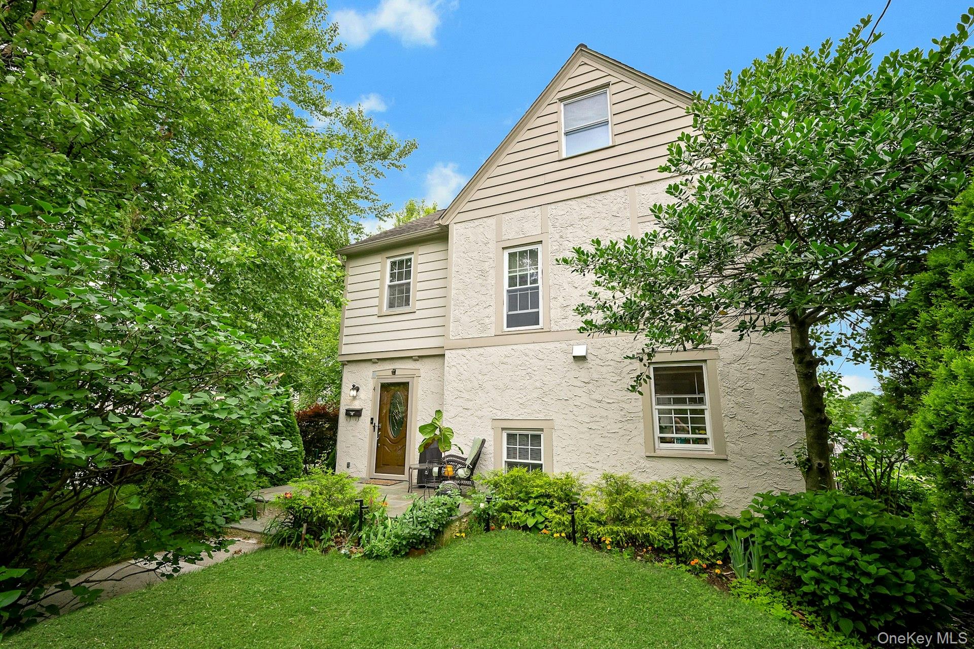 4 Interlaken Avenue Property Photo 1