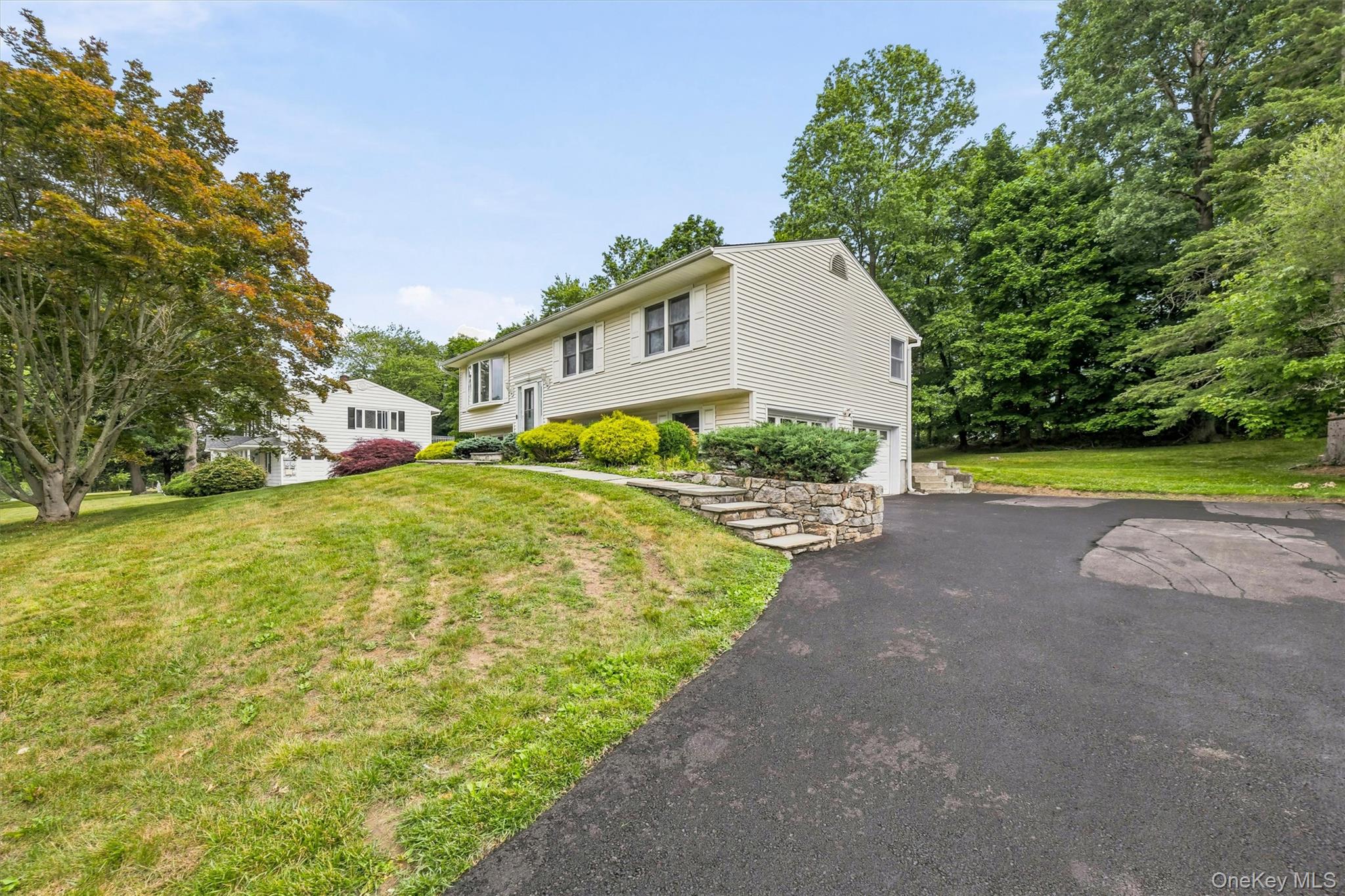 53 Everett Road Property Photo 3