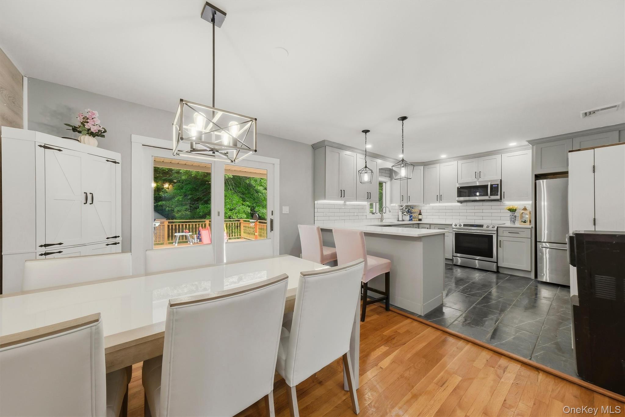53 Everett Road Property Photo 8