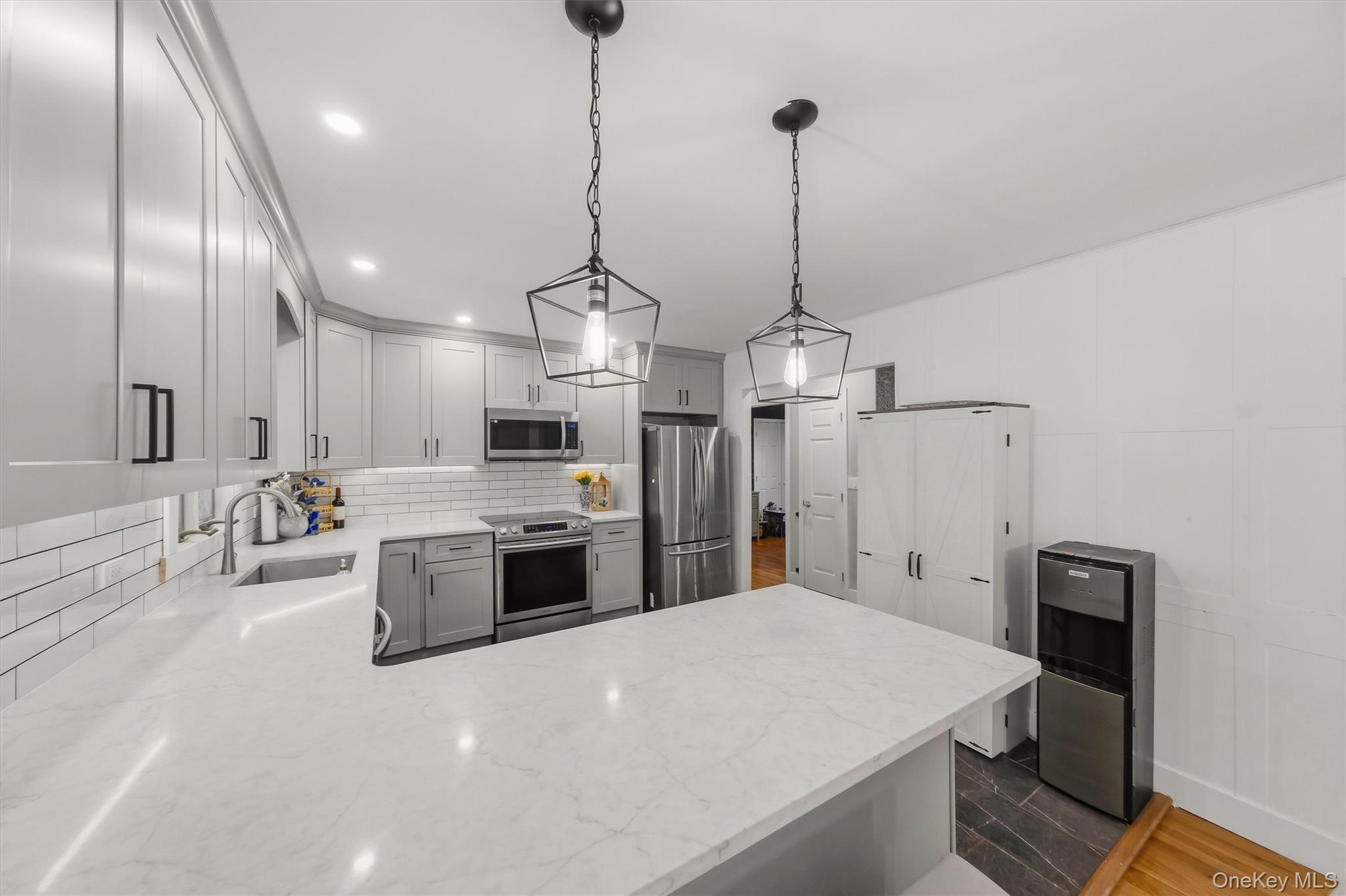 53 Everett Road Property Photo 11