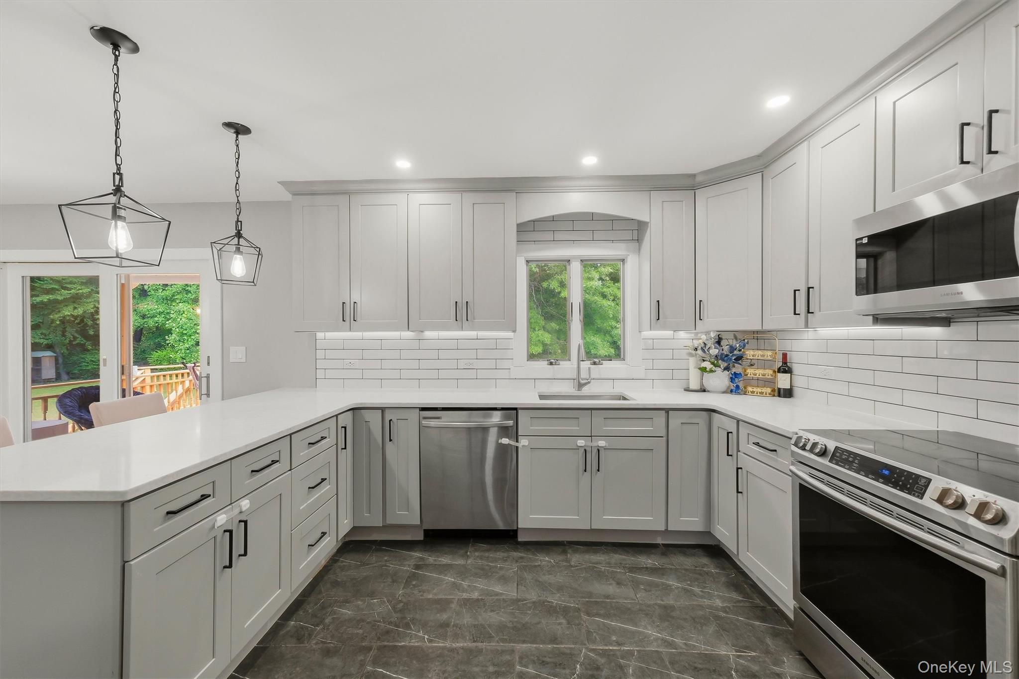 53 Everett Road Property Photo 13