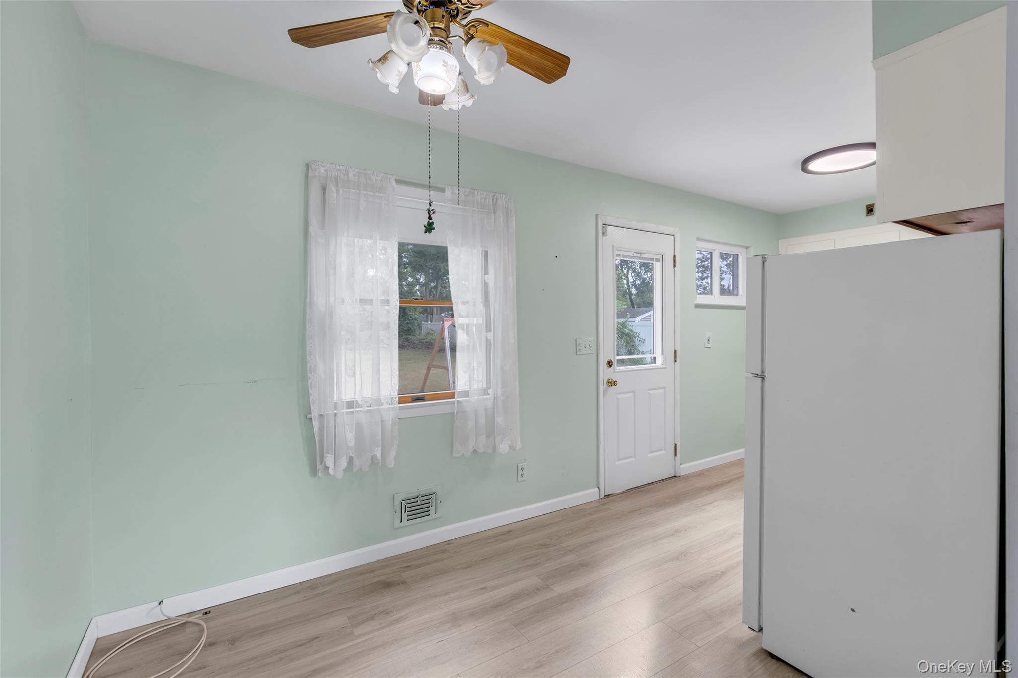 1142 Bay Shore Avenue Property Photo 8
