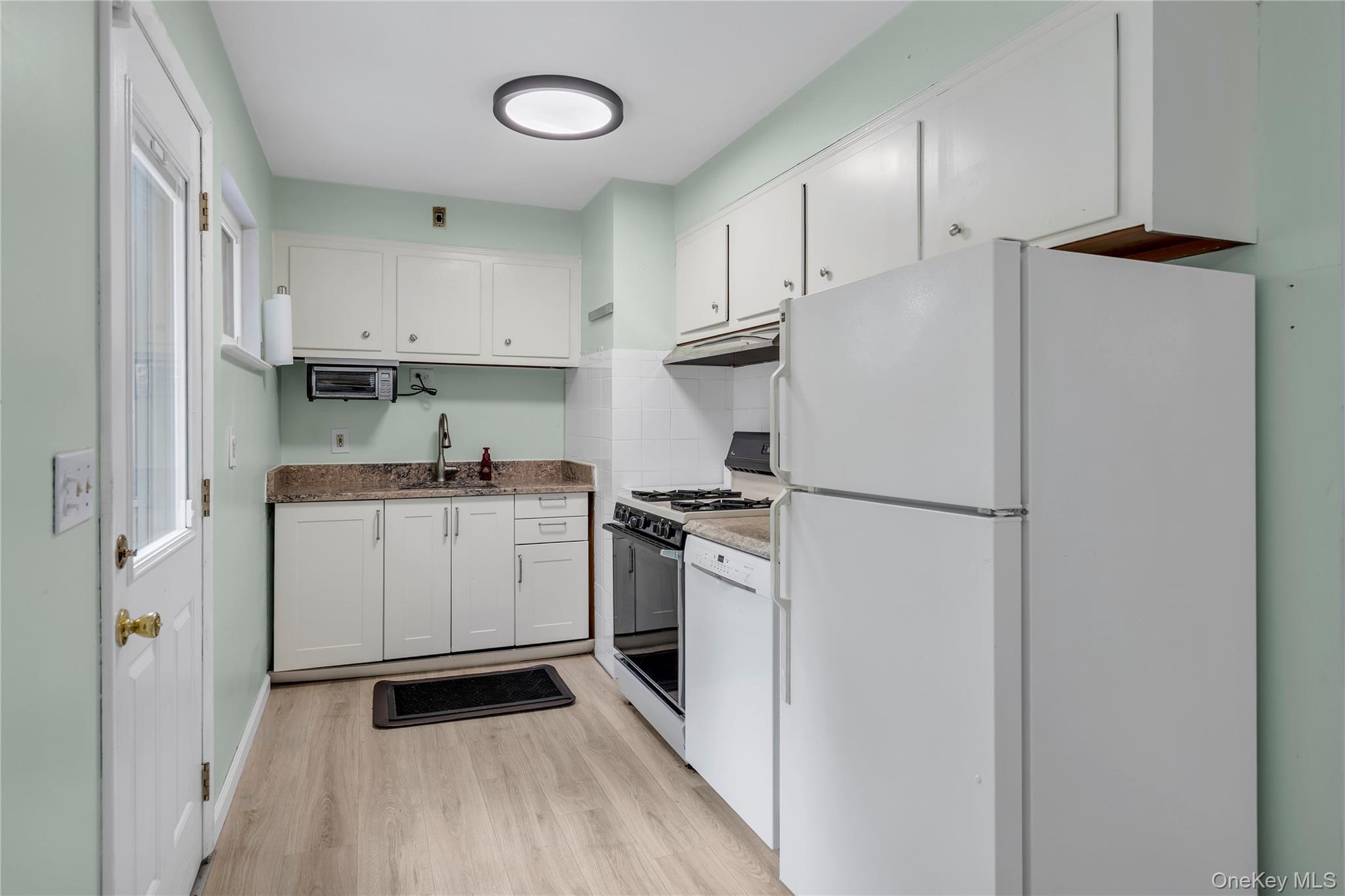 1142 Bay Shore Avenue Property Photo 9