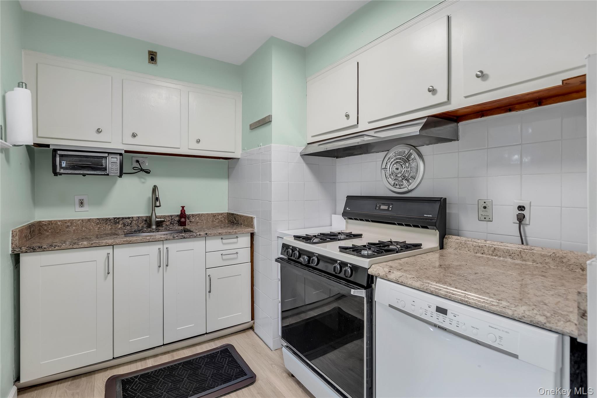 1142 Bay Shore Avenue Property Photo 10
