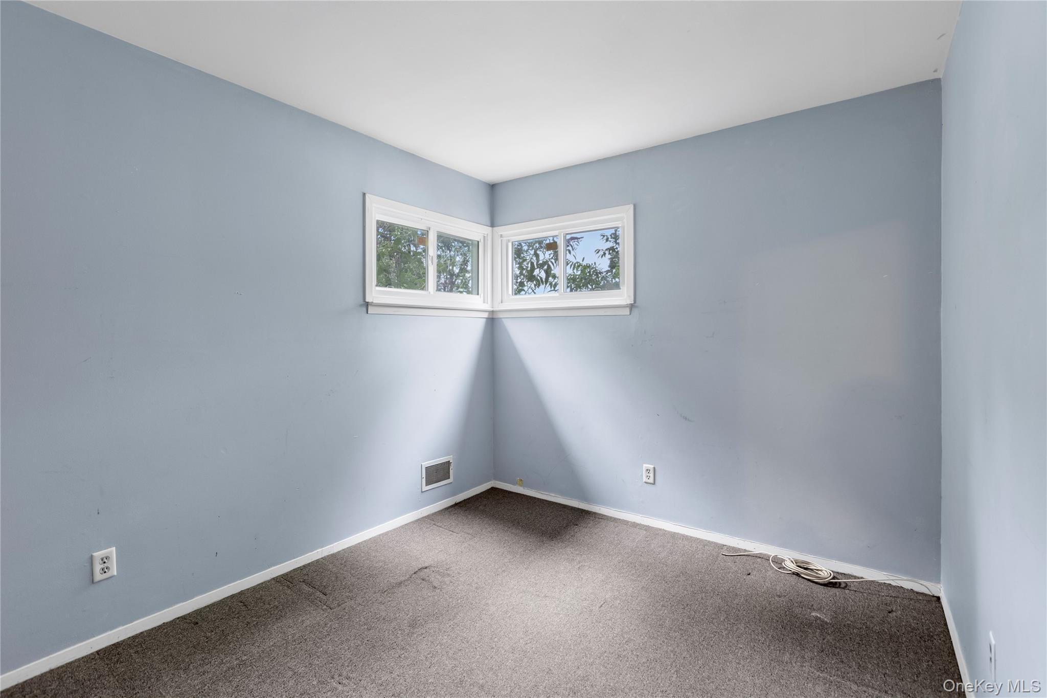 1142 Bay Shore Avenue Property Photo 12