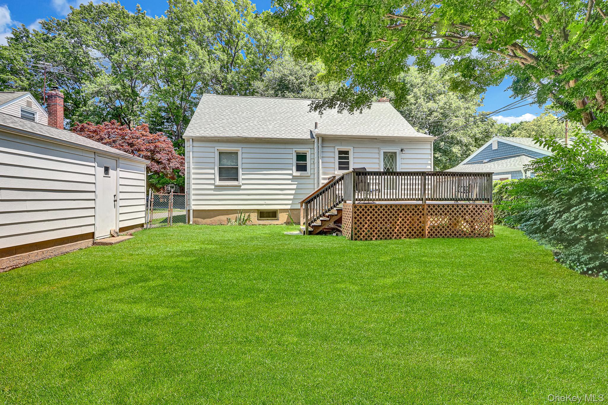 19 Poplar Place Property Photo 2