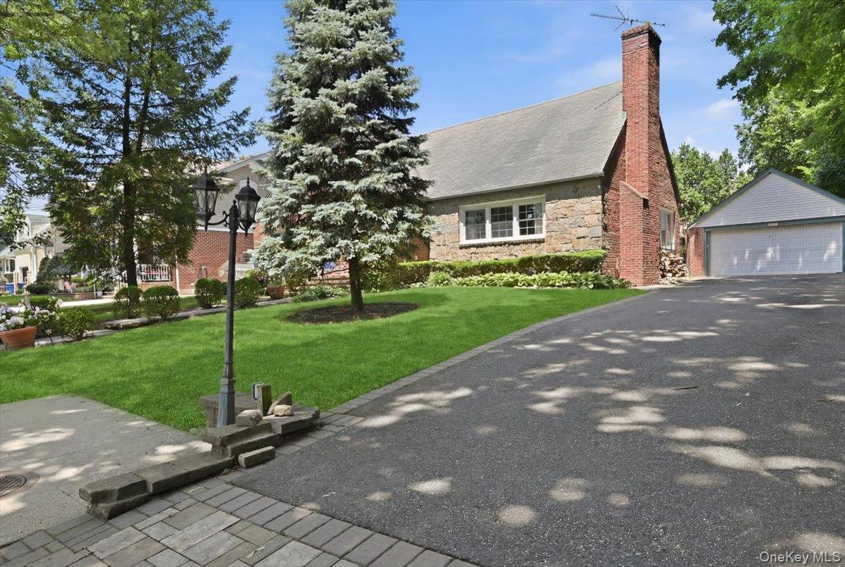 1017162 Property Photo 2