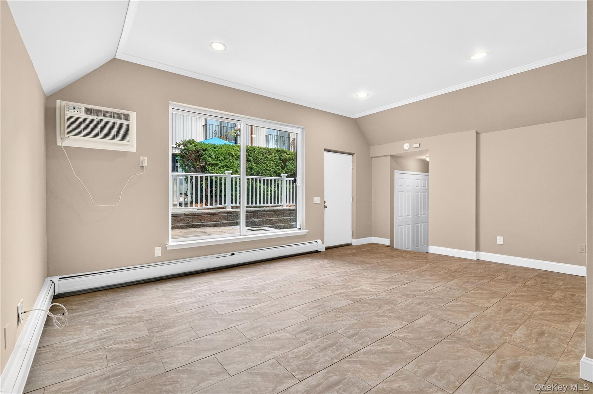 11 Jackson Avenue 81 Property Photo 6