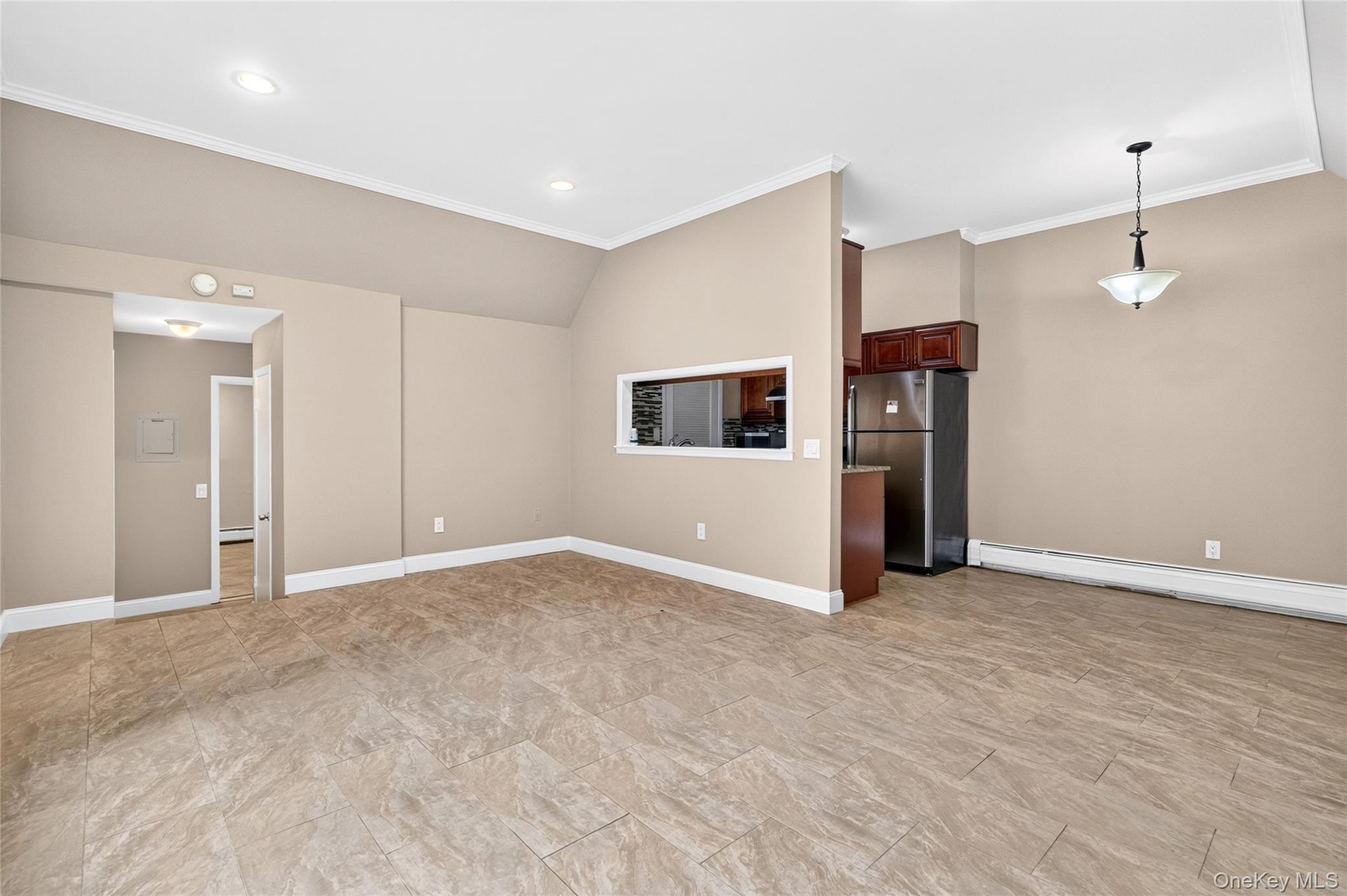 11 Jackson Avenue 81 Property Photo 7
