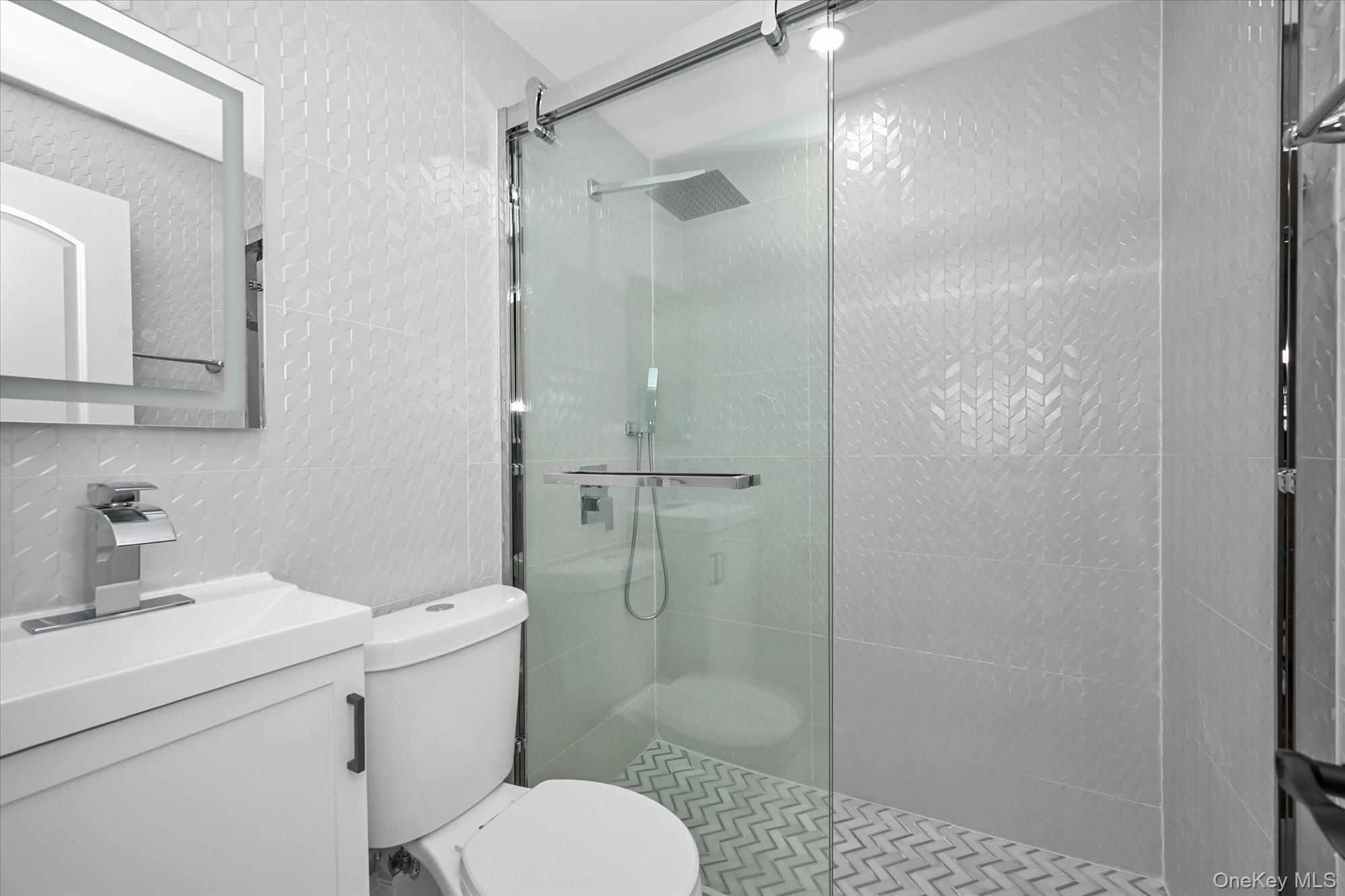 5216 M Avenue Property Photo 14