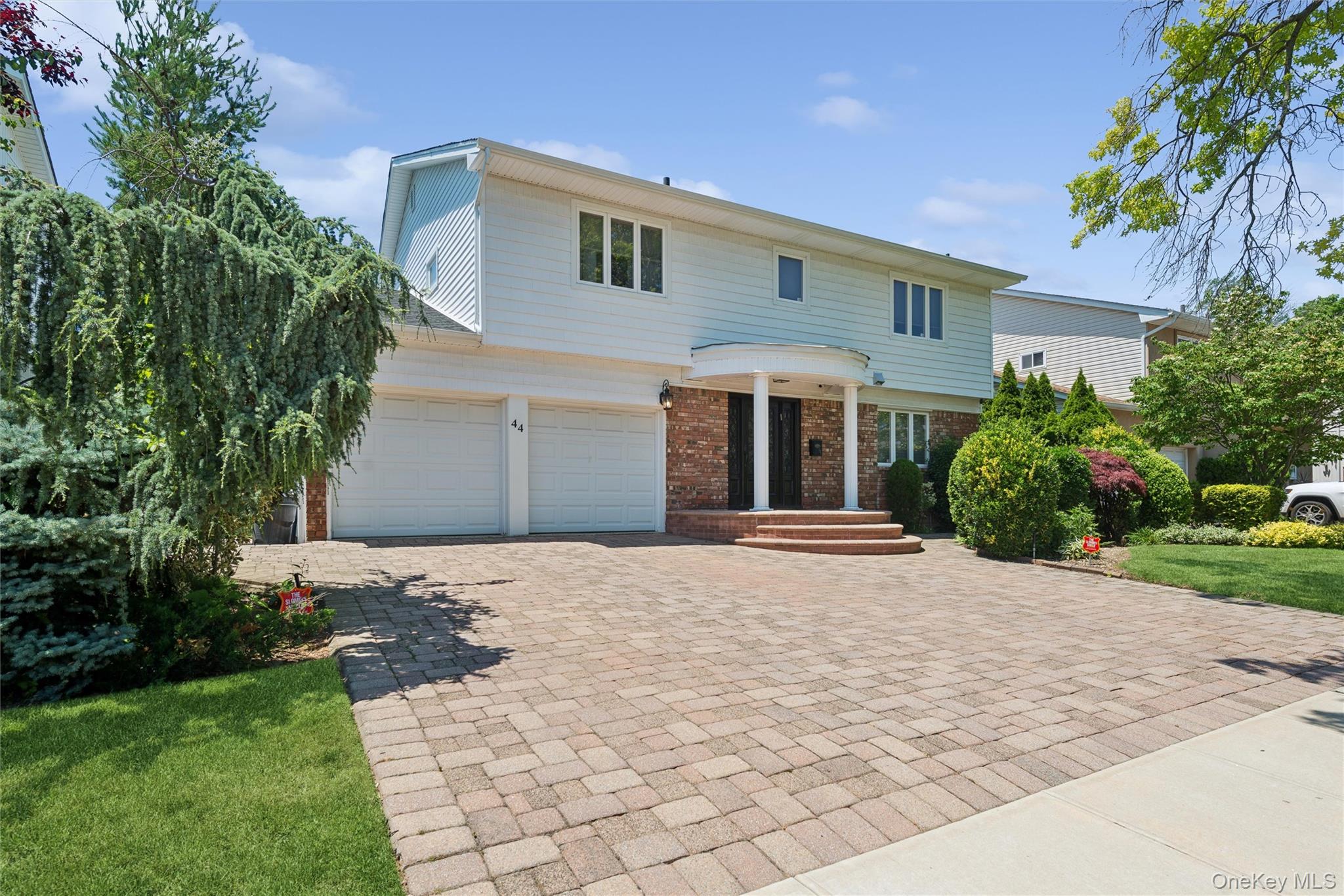 44 Gale Drive Property Photo 2