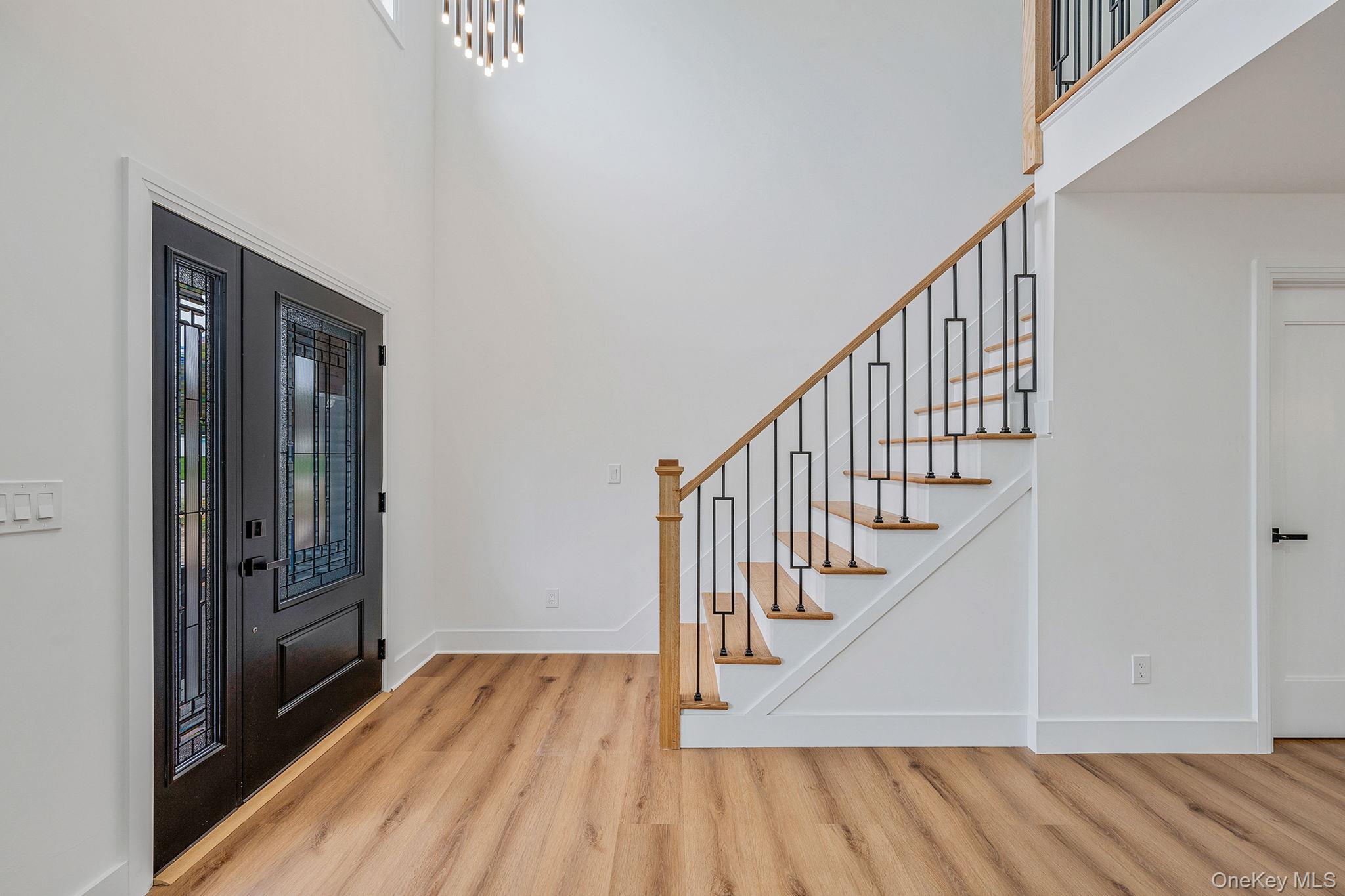 65 Superior Street Property Photo 3