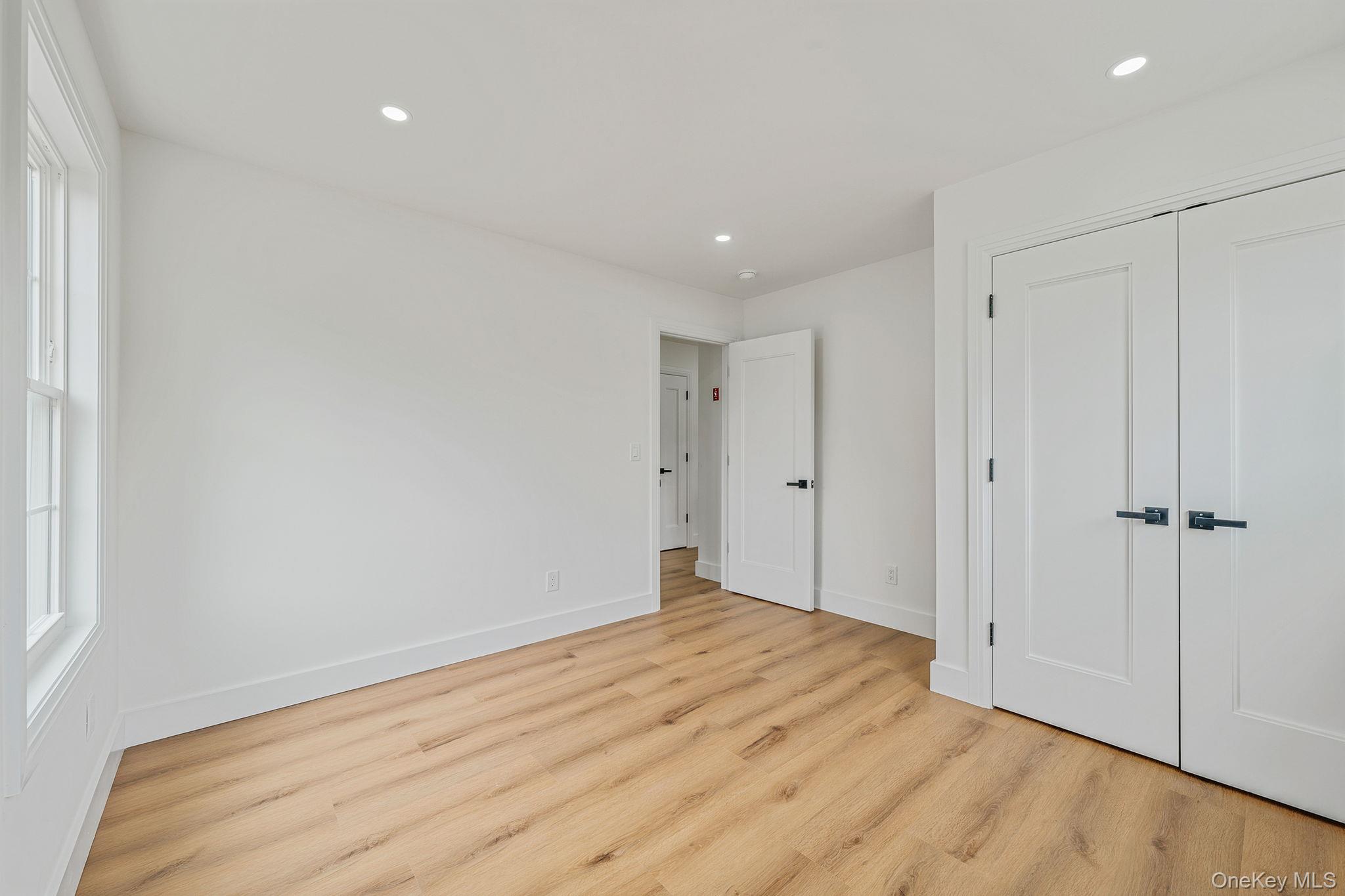 65 Superior Street Property Photo 16