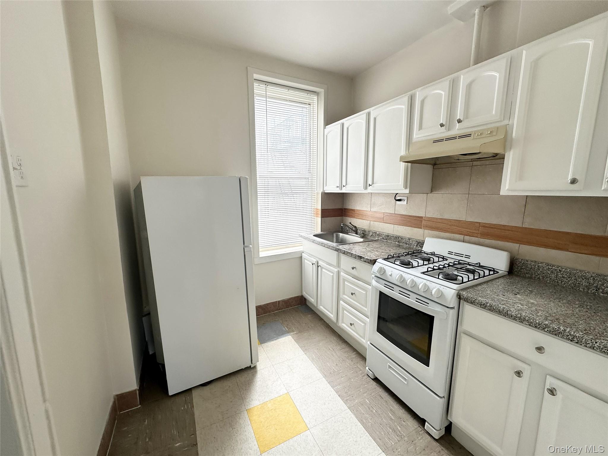 1312 66th Street Property Photo 4