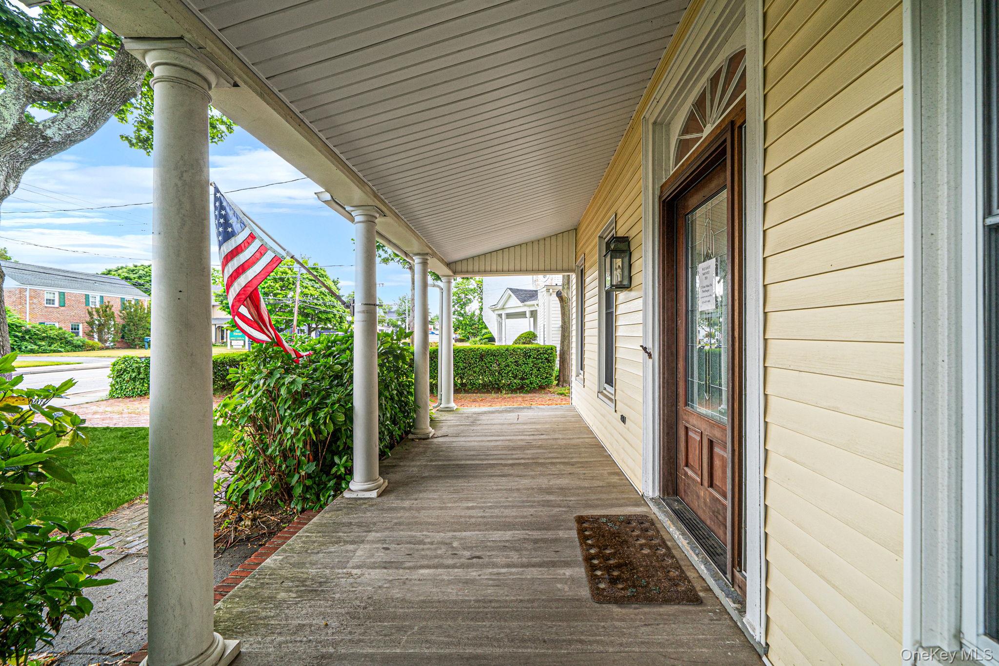 147 N Ocean Avenue Property Photo 3