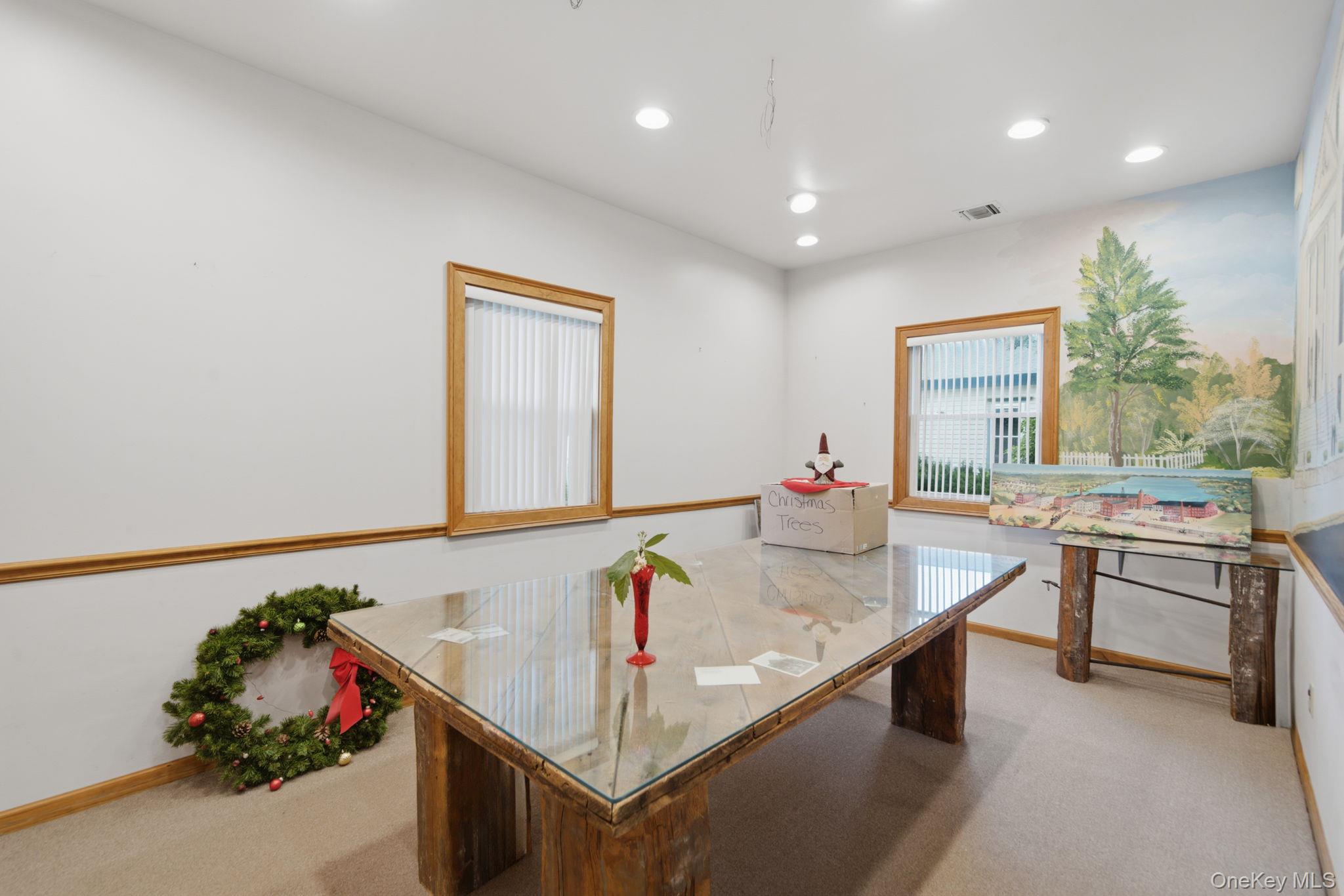 147 N Ocean Avenue Property Photo 14