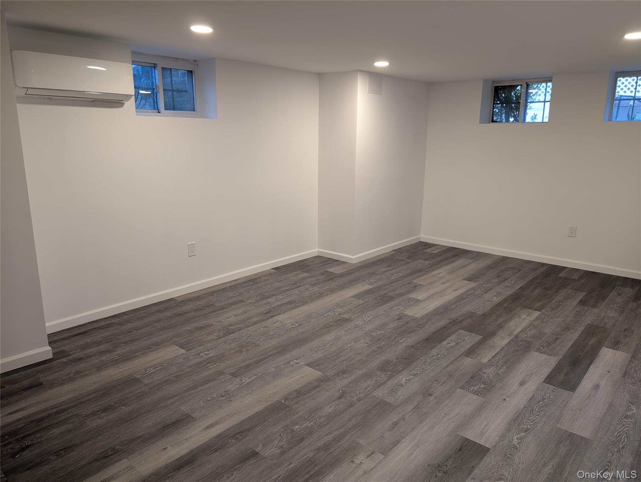 294 Lincoln Avenue Property Photo 36