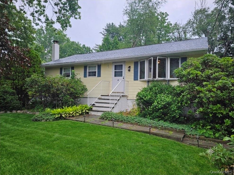 4 Pinegrove Drive Property Photo 1