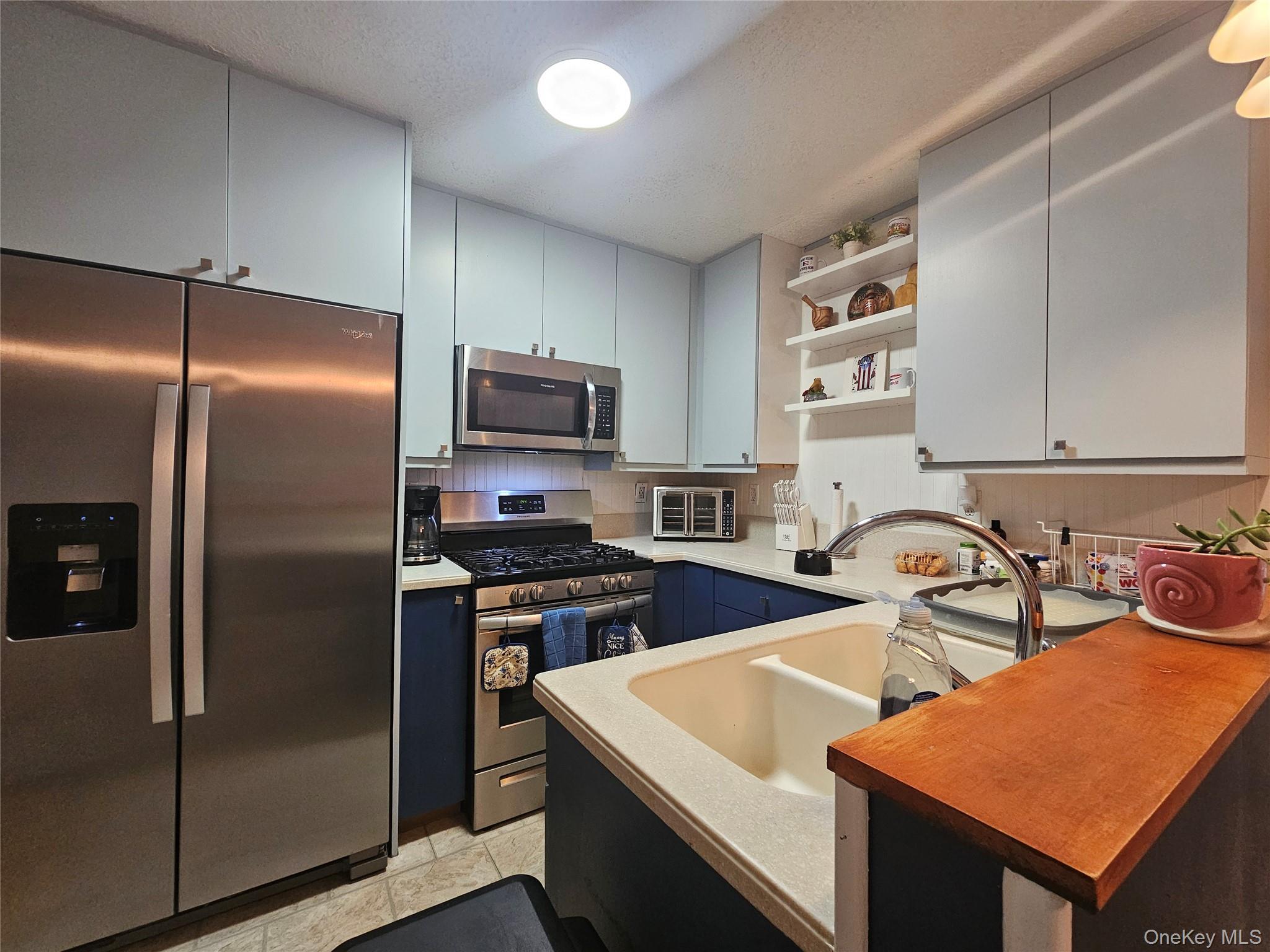 4 Pinegrove Drive Property Photo 16