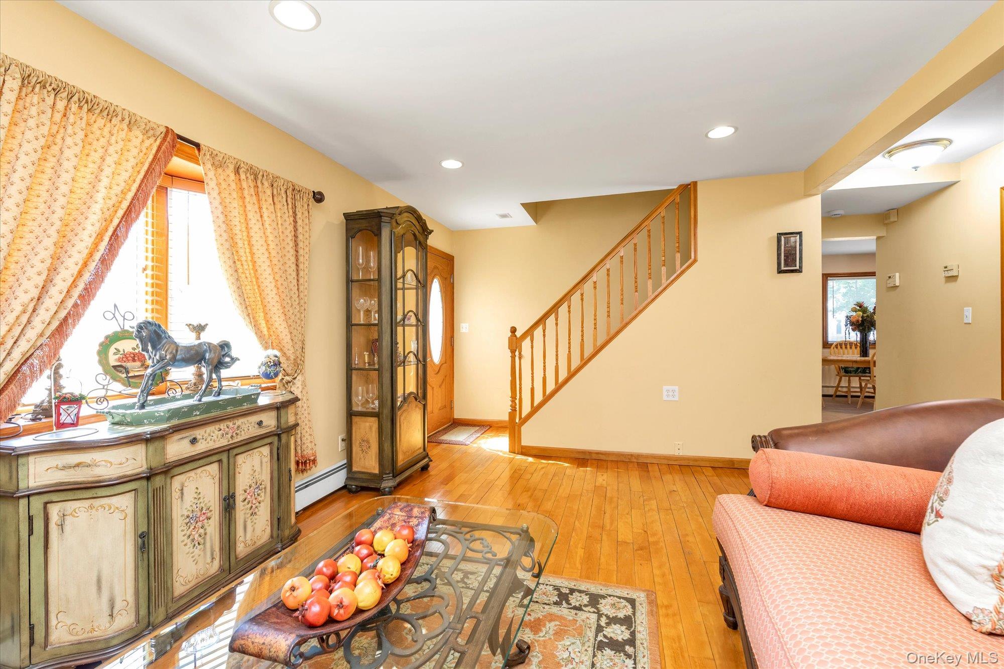 2 East Court Property Photo 2