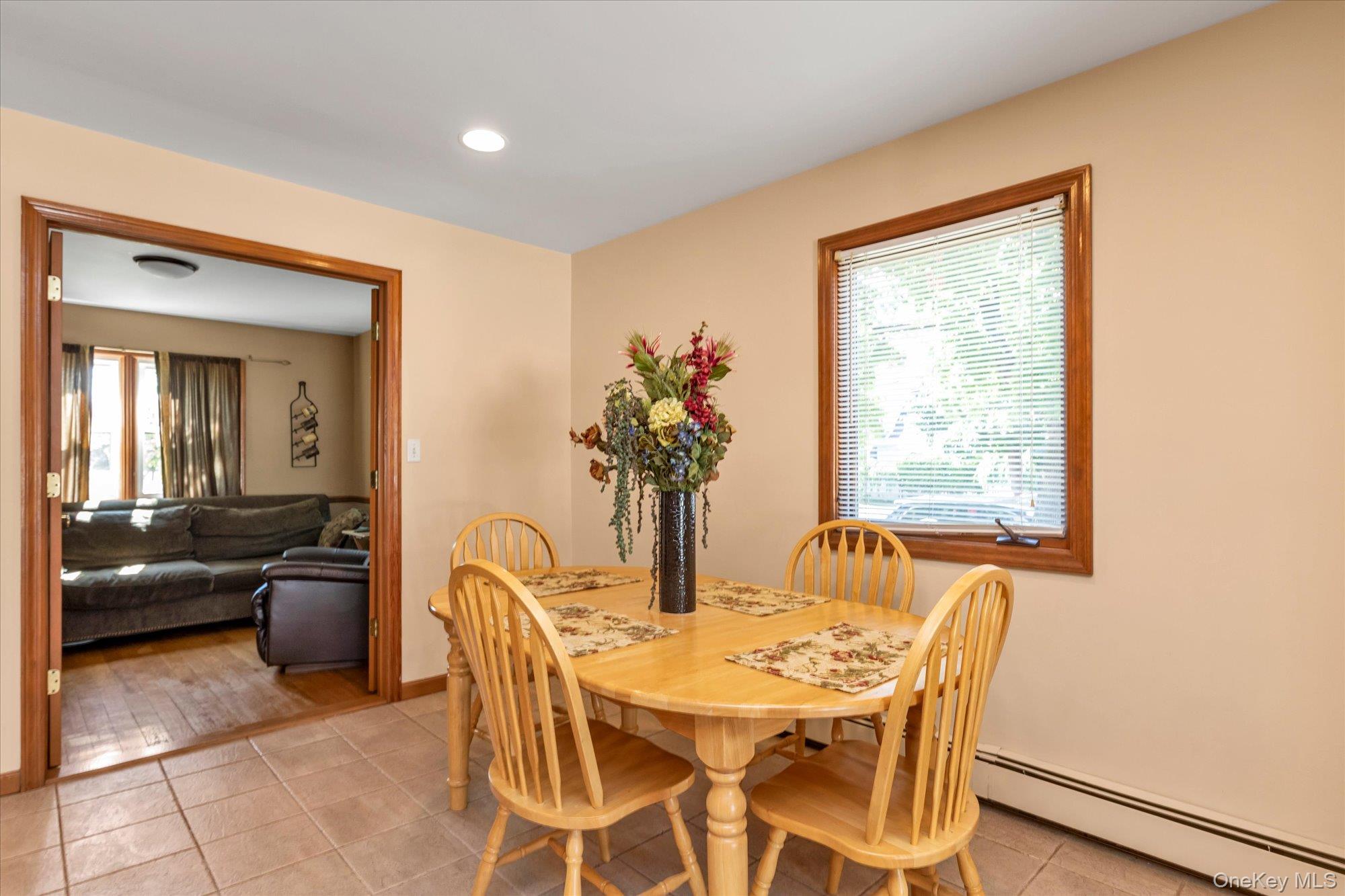 2 East Court Property Photo 5