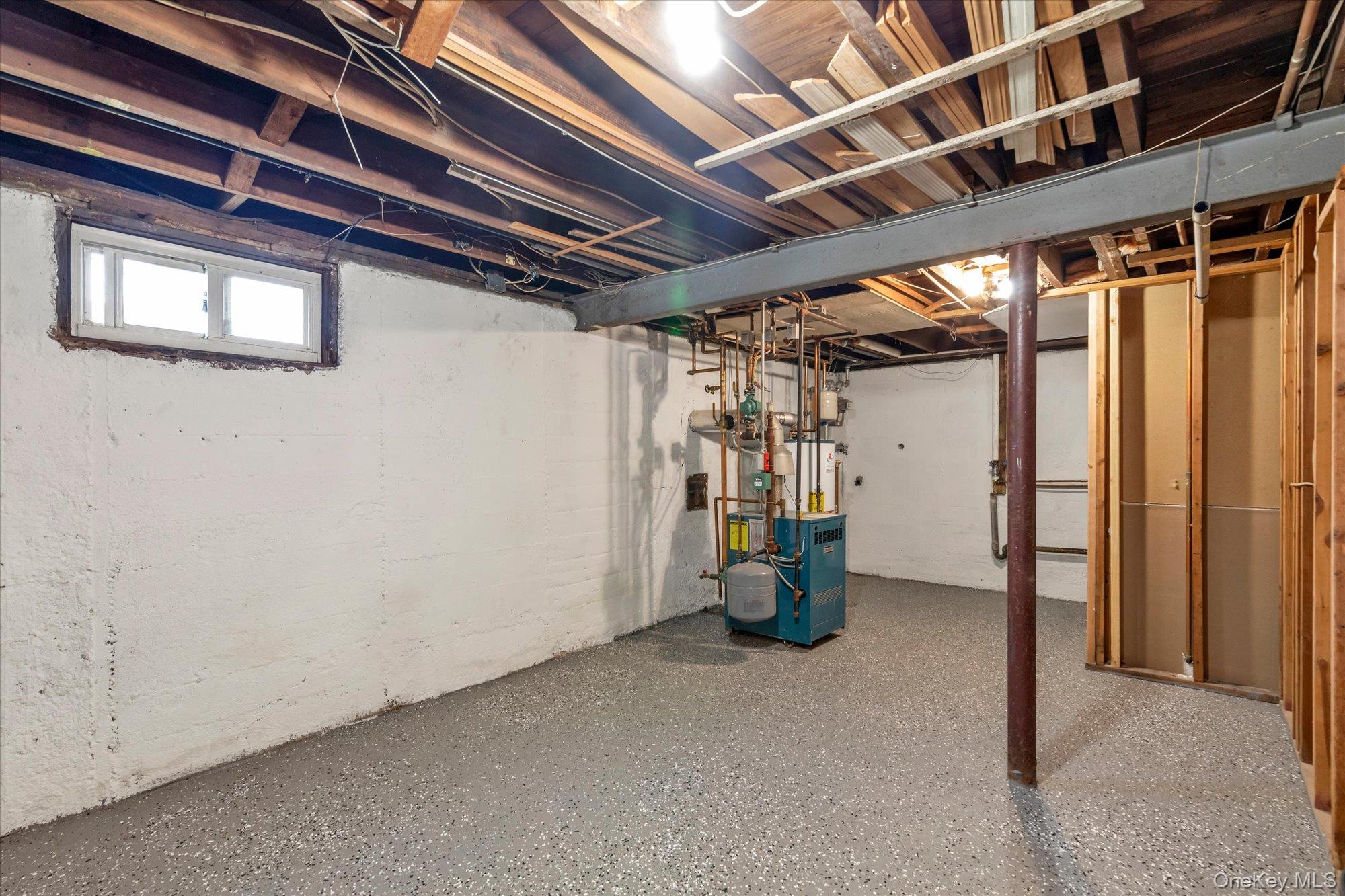 2 East Court Property Photo 21