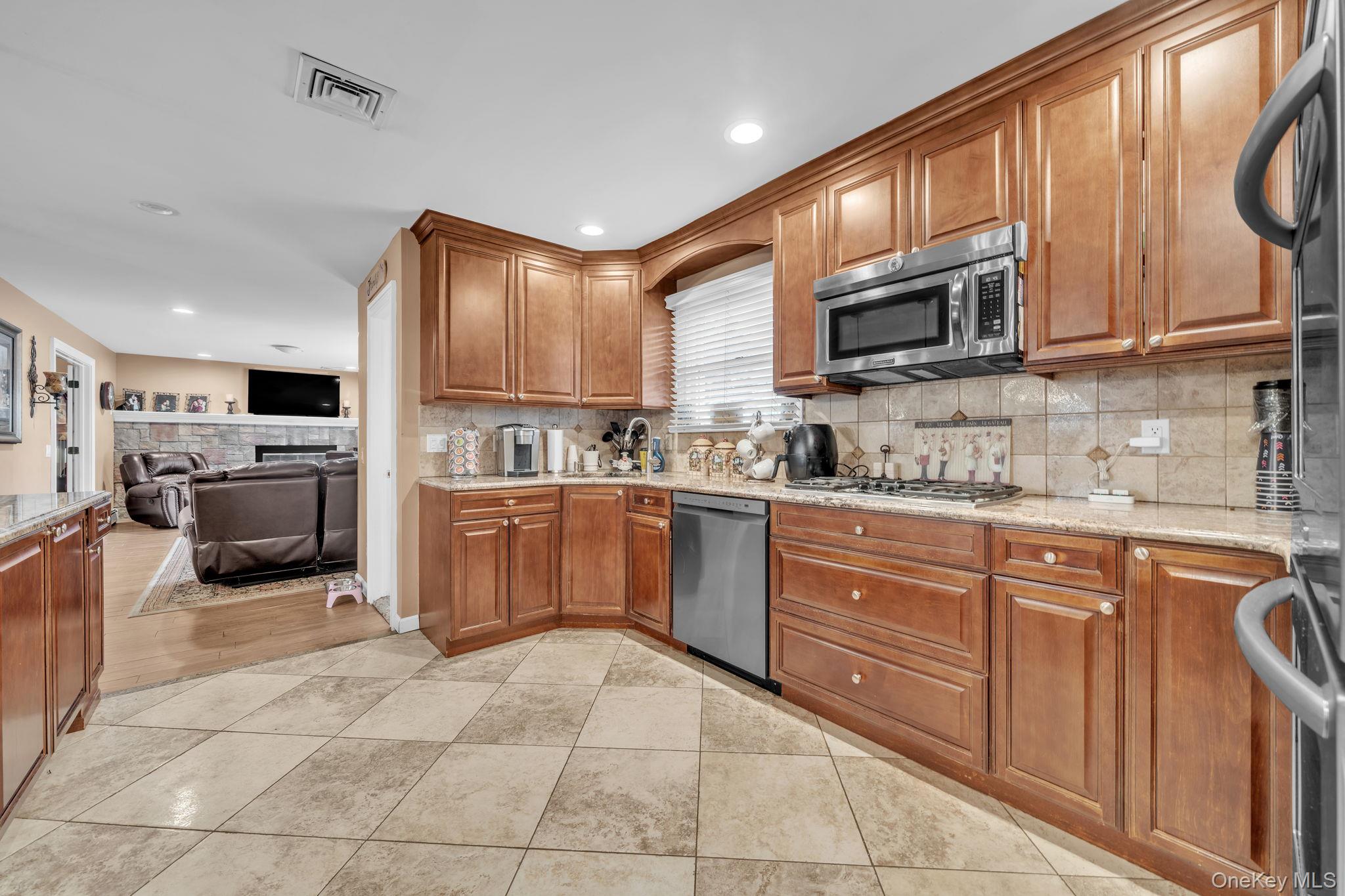 4382 New York Avenue Property Photo 11