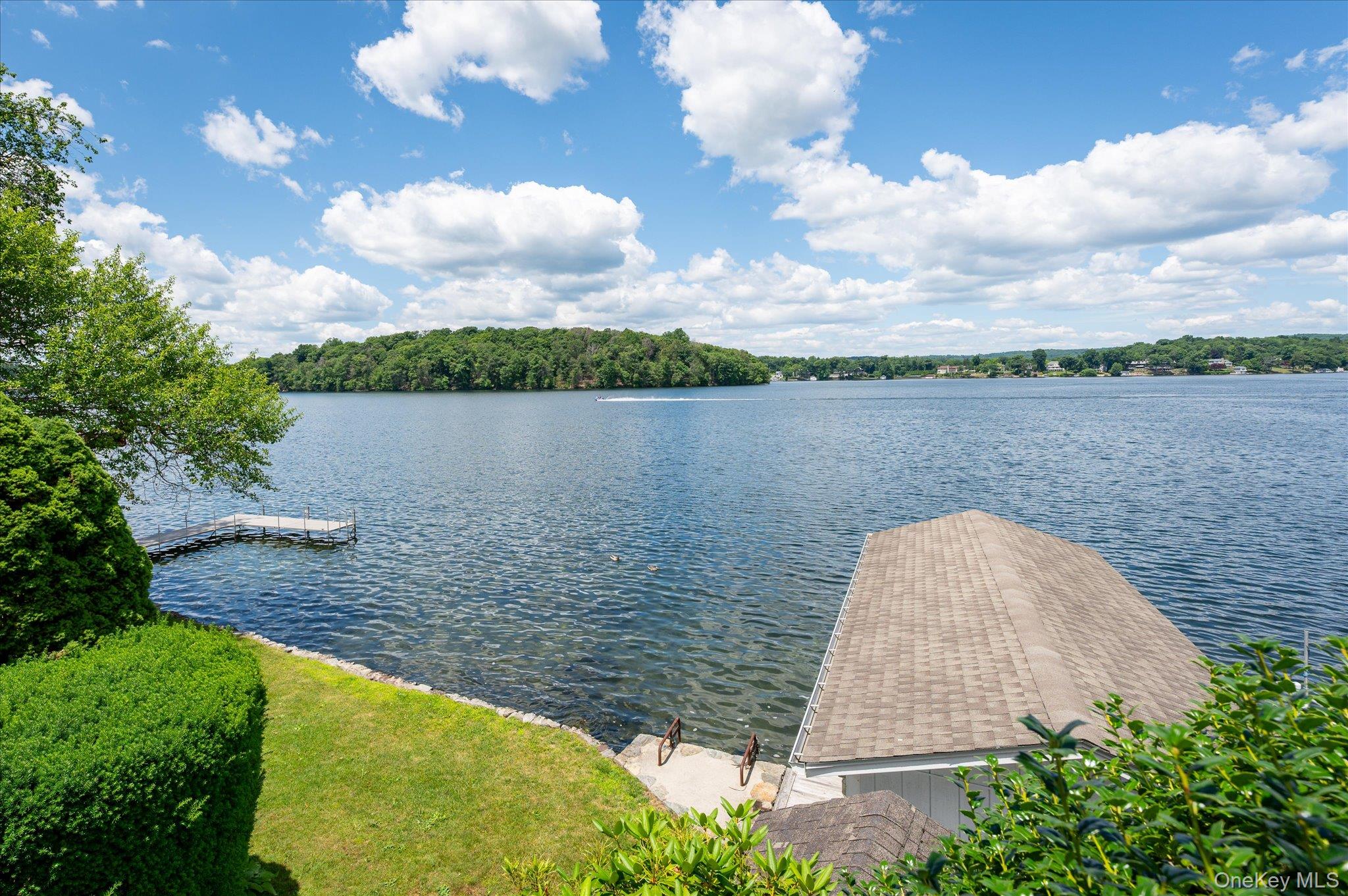 41 Tamarack Road Property Photo 6