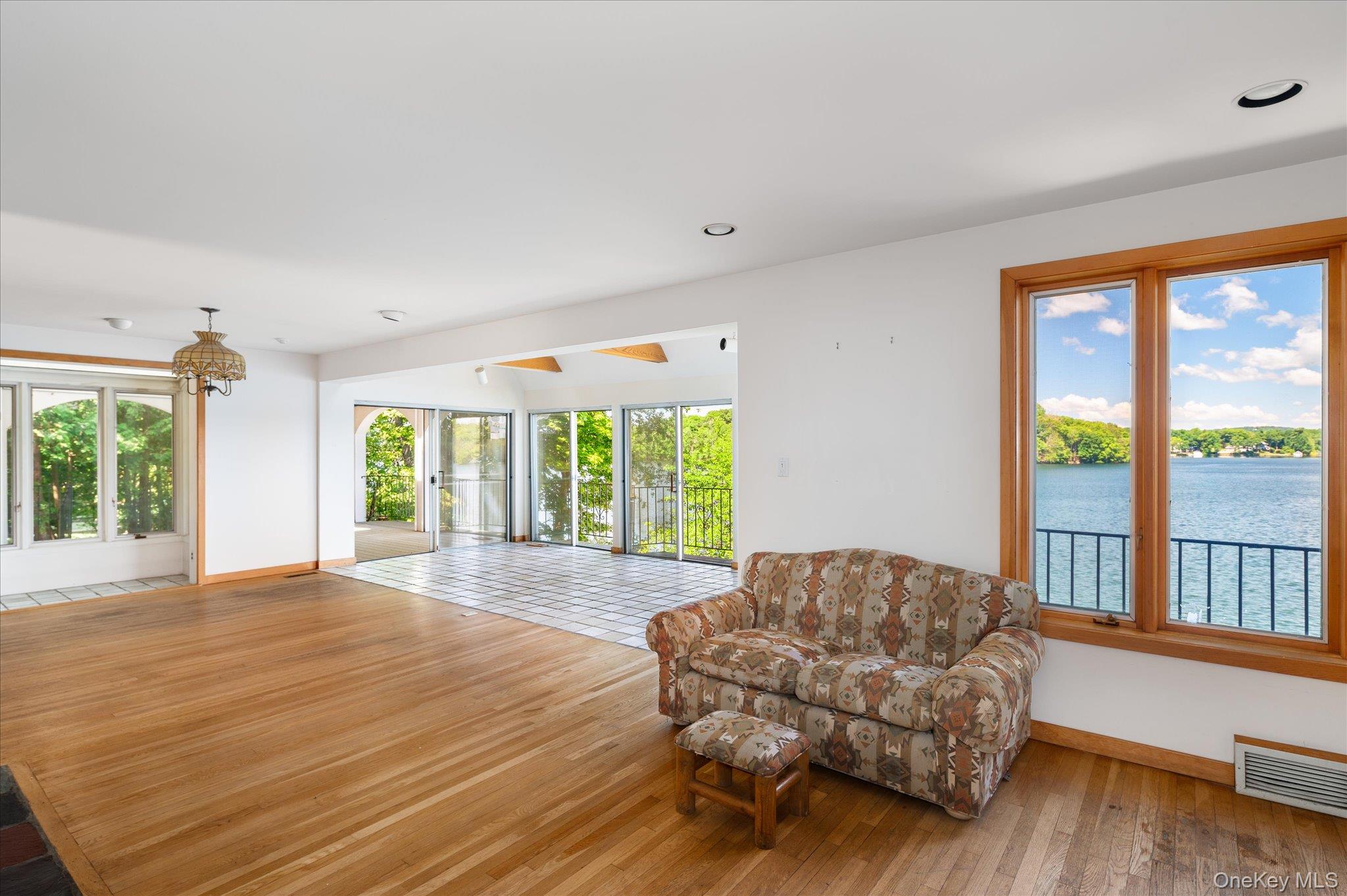 41 Tamarack Road Property Photo 15