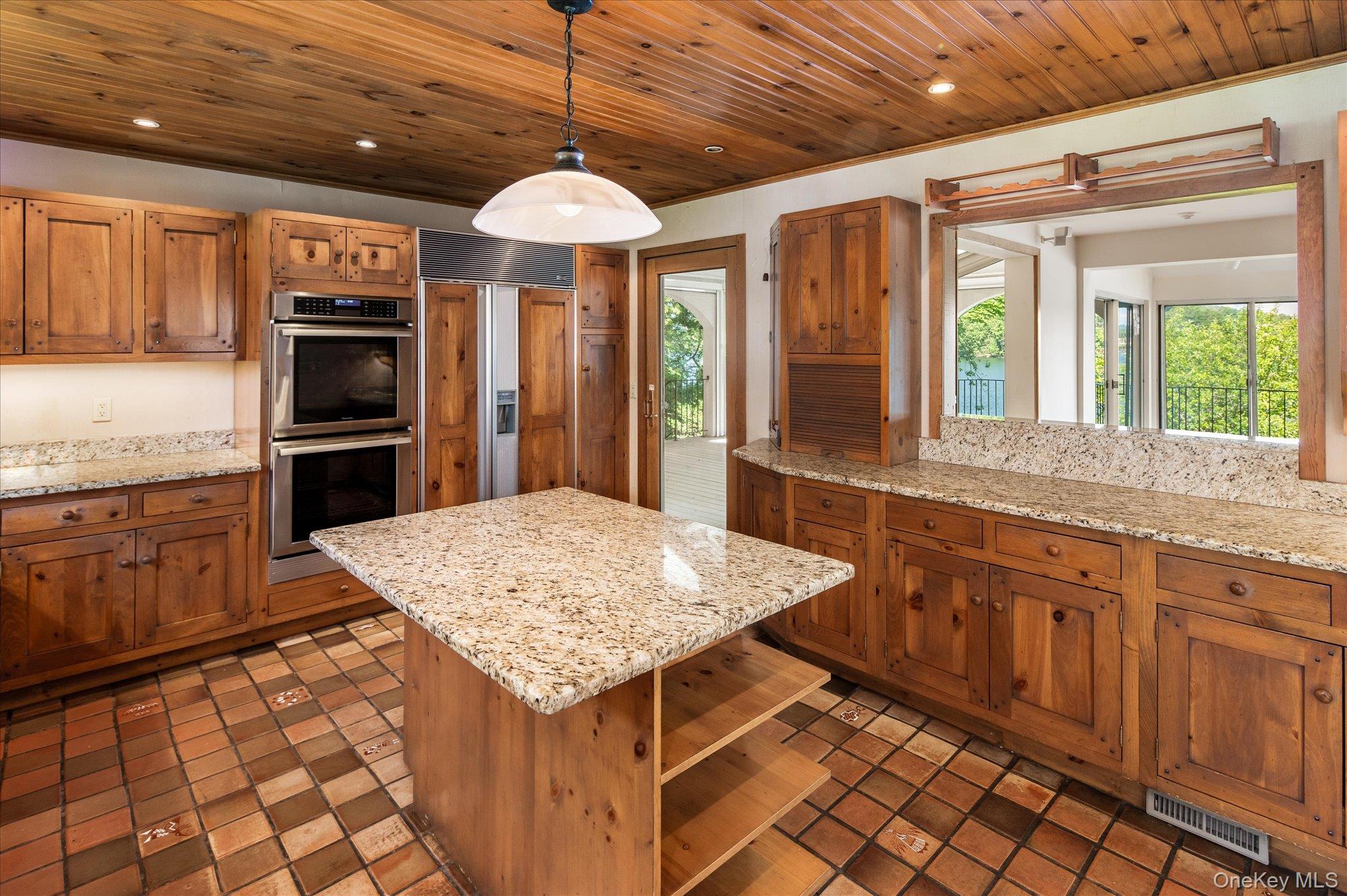 41 Tamarack Road Property Photo 24