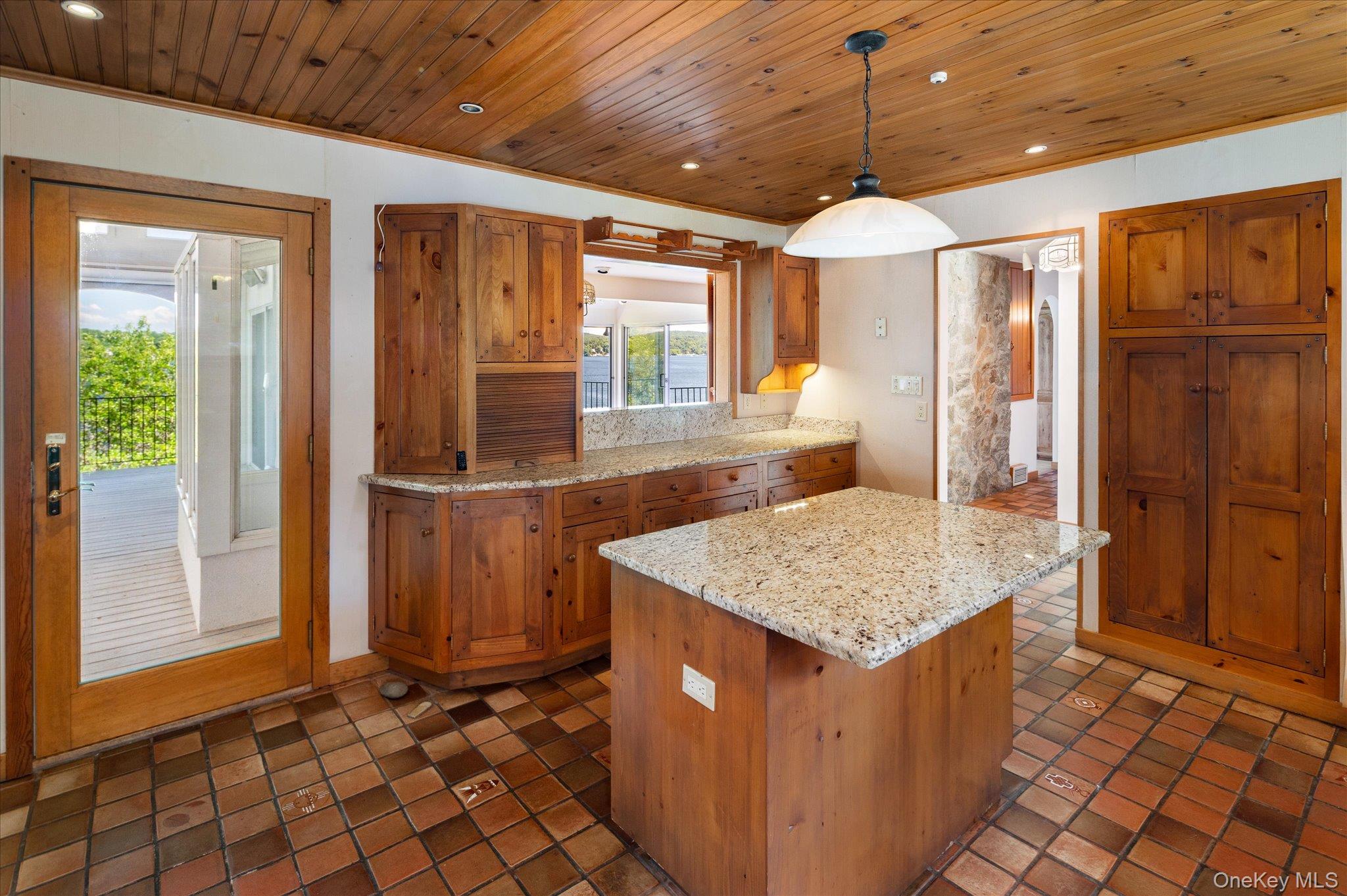 41 Tamarack Road Property Photo 25
