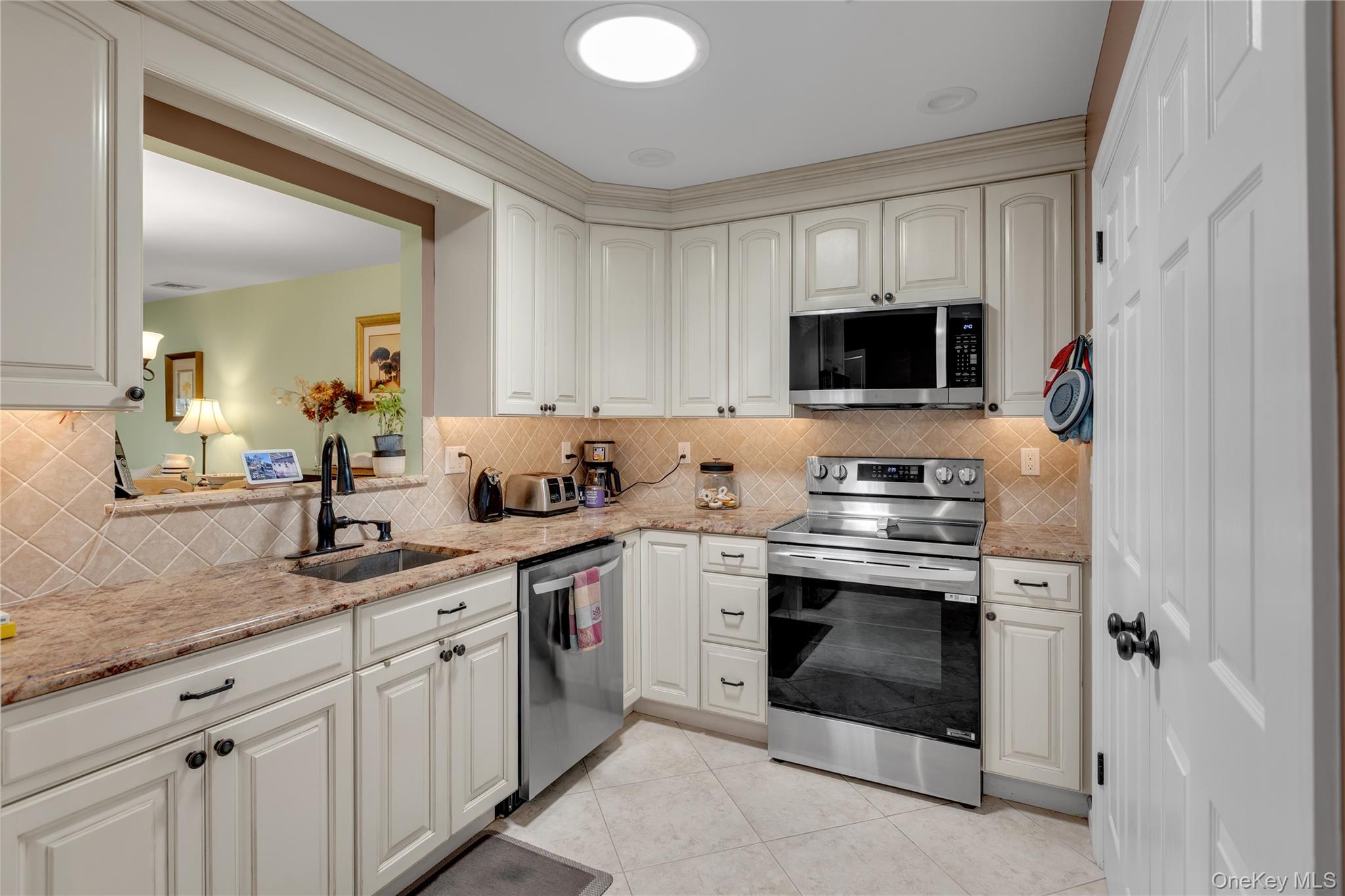 42 Knolls Drive Property Photo 6