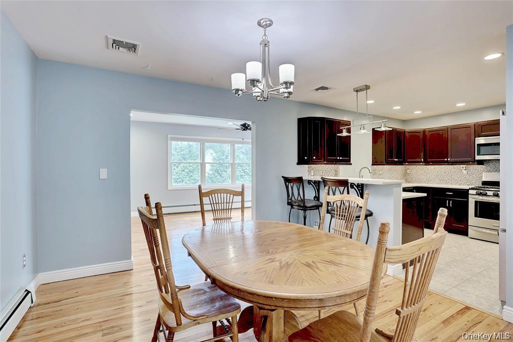 6 Hemlock Lane Property Photo 9