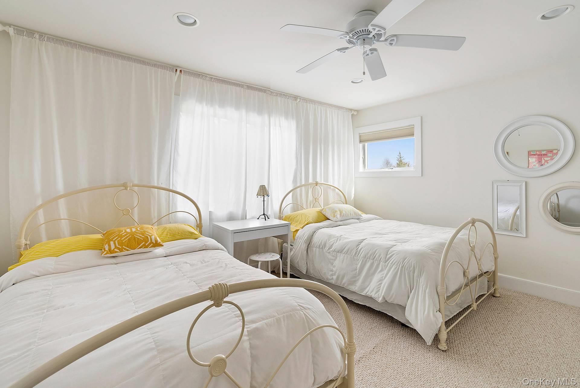 59 Farm Field Road Property Photo 18