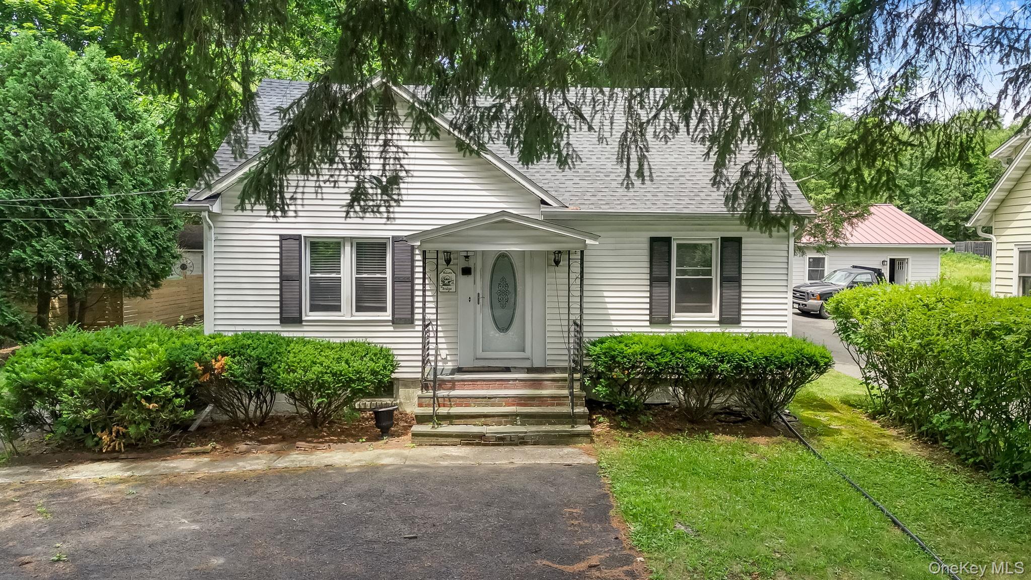 19 N Ohioville Road Property Photo 1