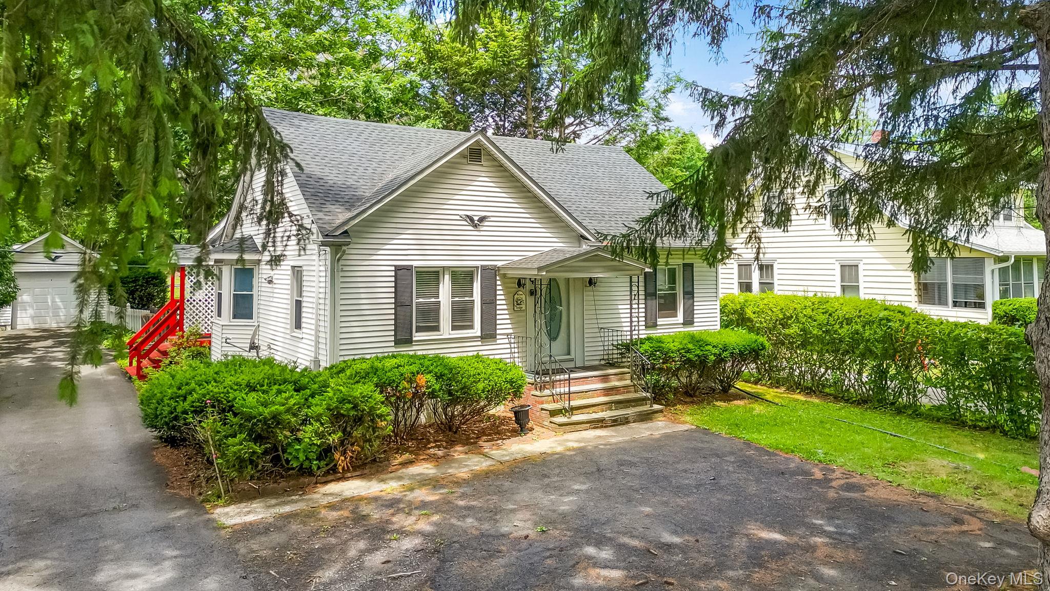 19 N Ohioville Road Property Photo 2