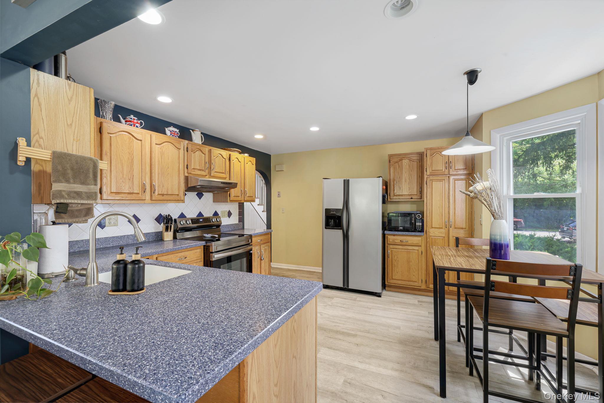 19 N Ohioville Road Property Photo 10