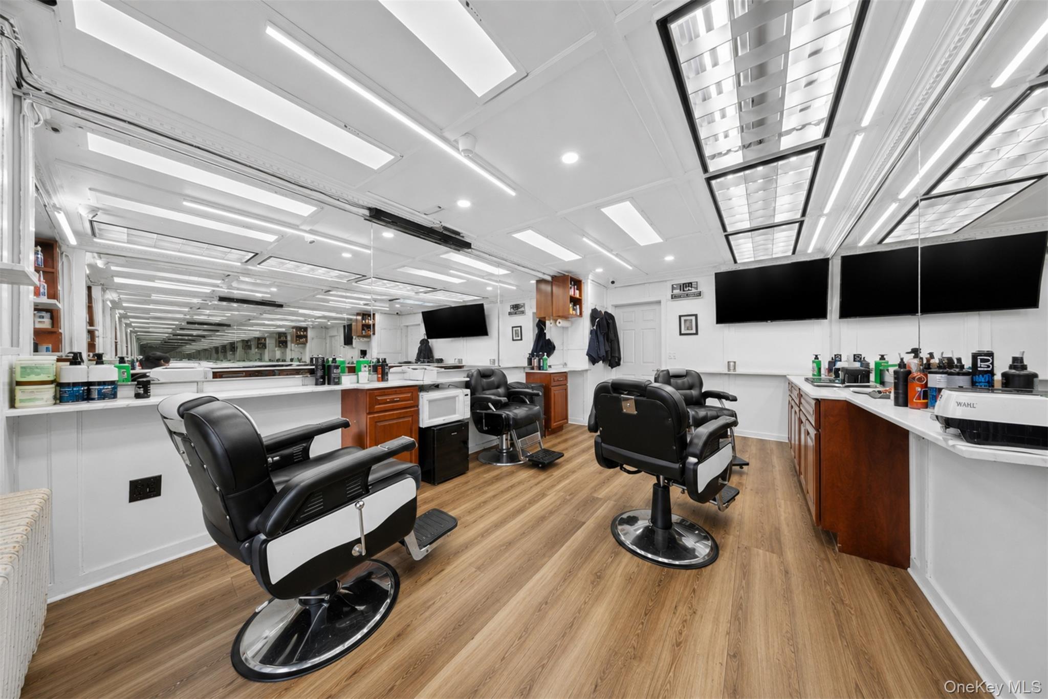 10230 Queens Boulevard Retails Property Photo 14