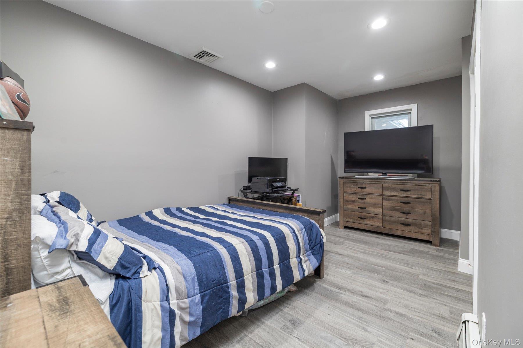 587 Derby Drive Property Photo 15