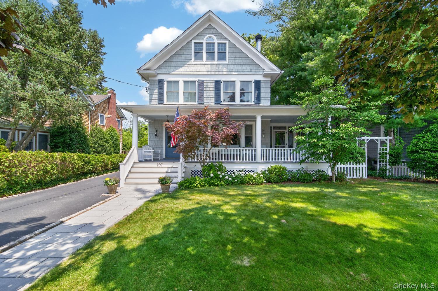 107 Sidney Street Property Photo 1