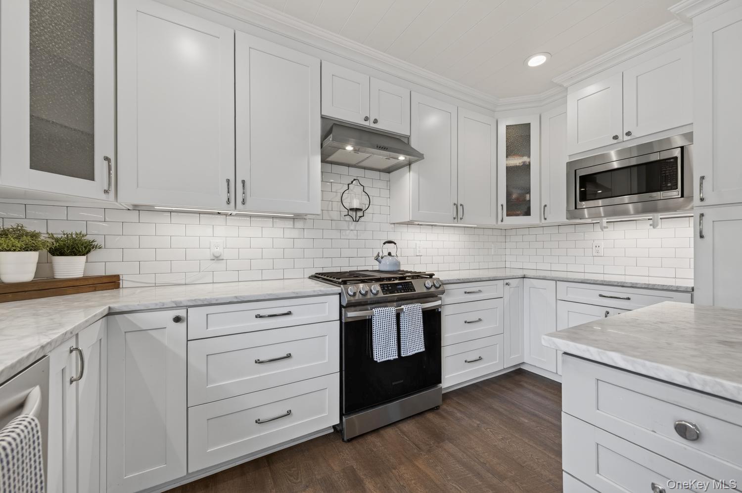 107 Sidney Street Property Photo 11