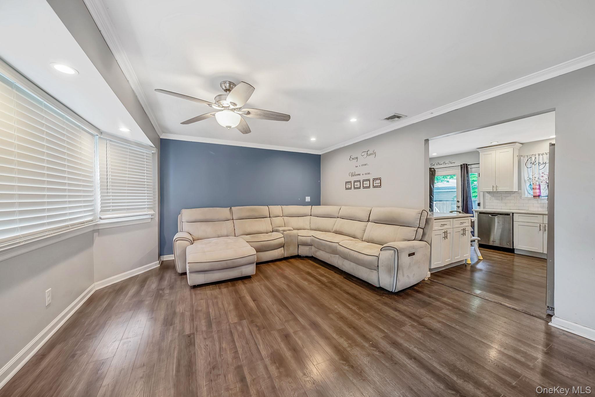 2 Amarr Drive Property Photo 4