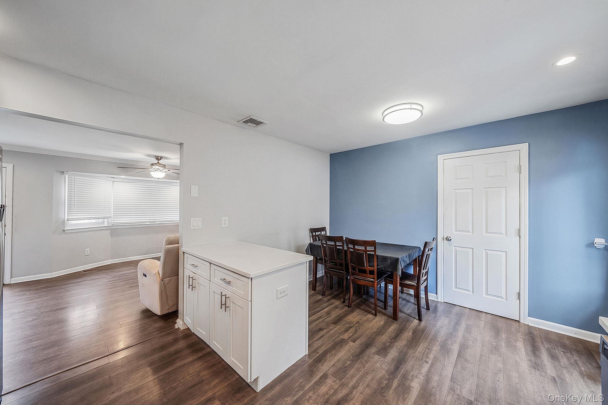 2 Amarr Drive Property Photo 9