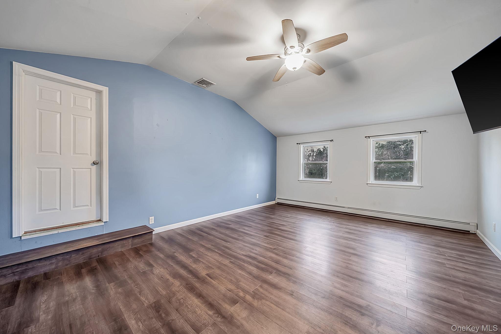 2 Amarr Drive Property Photo 13