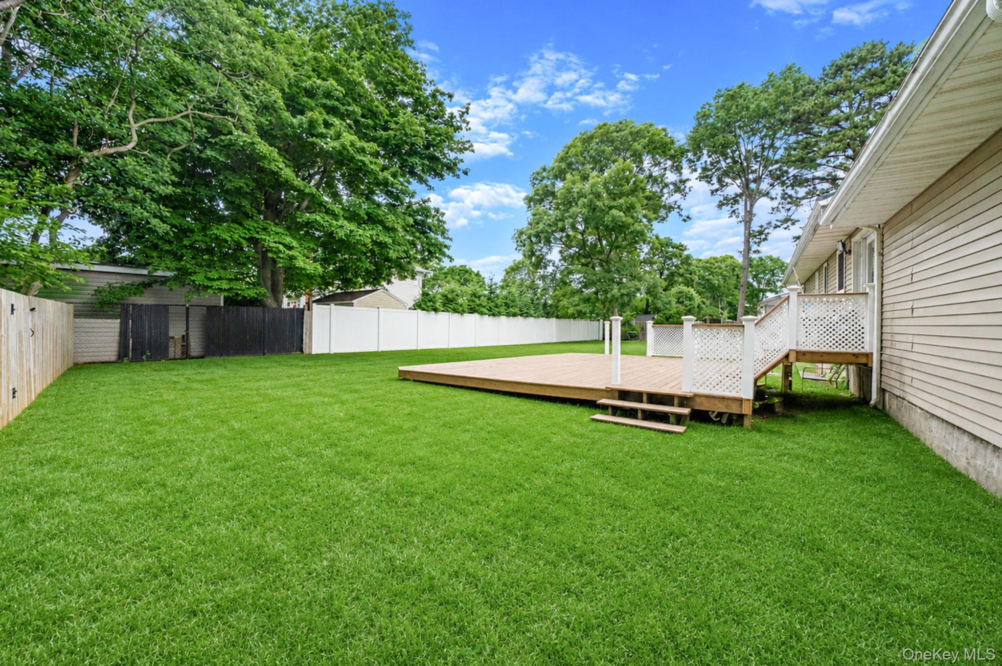 2 Amarr Drive Property Photo 15