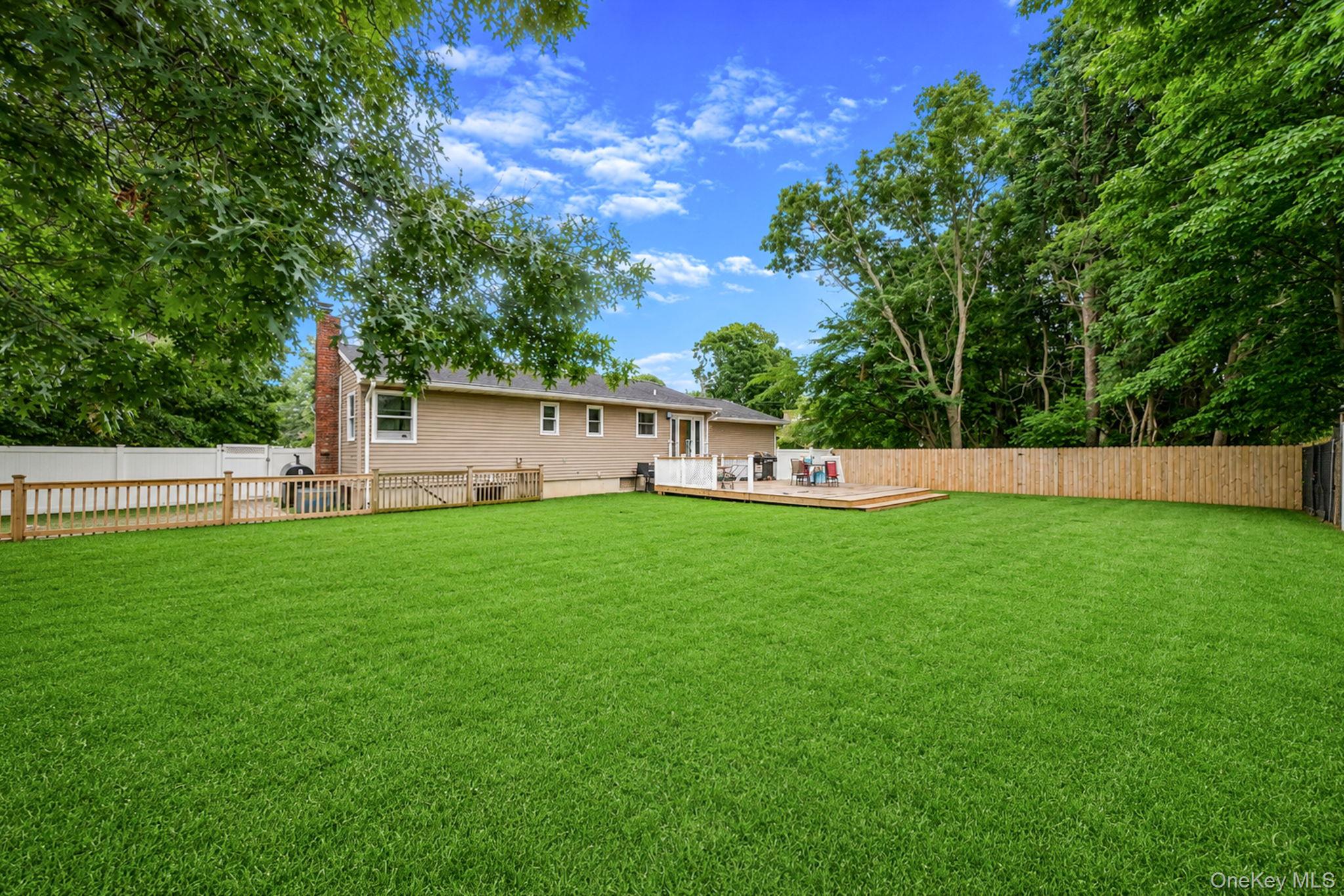 2 Amarr Drive Property Photo 20