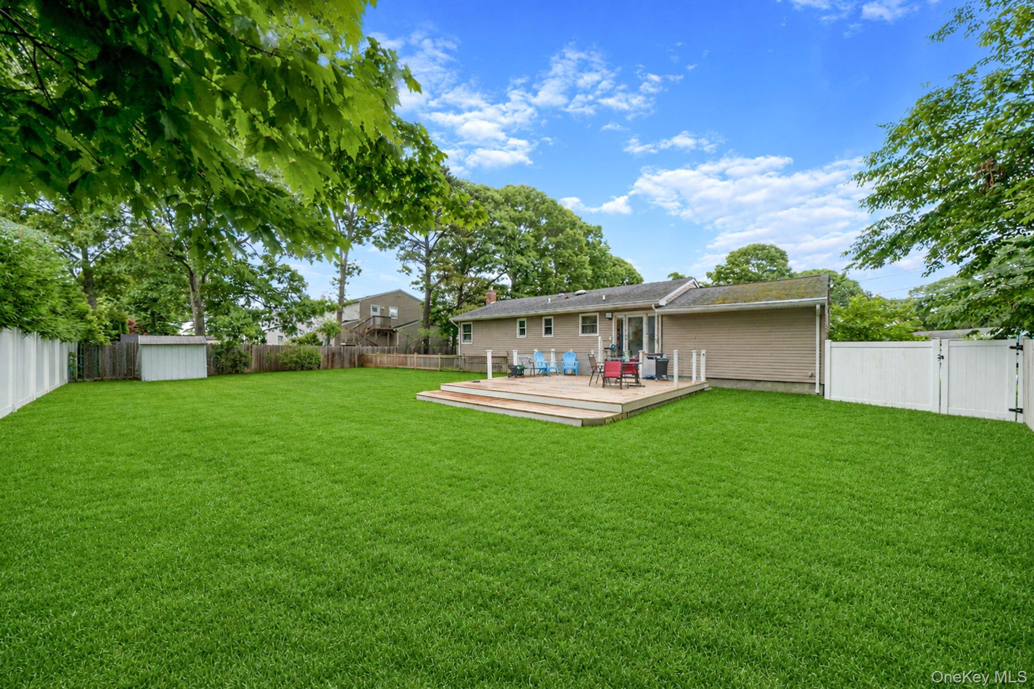 2 Amarr Drive Property Photo 23