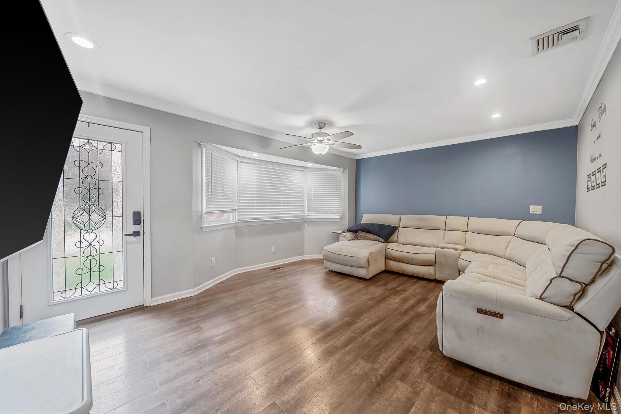 2 Amarr Drive Property Photo 24