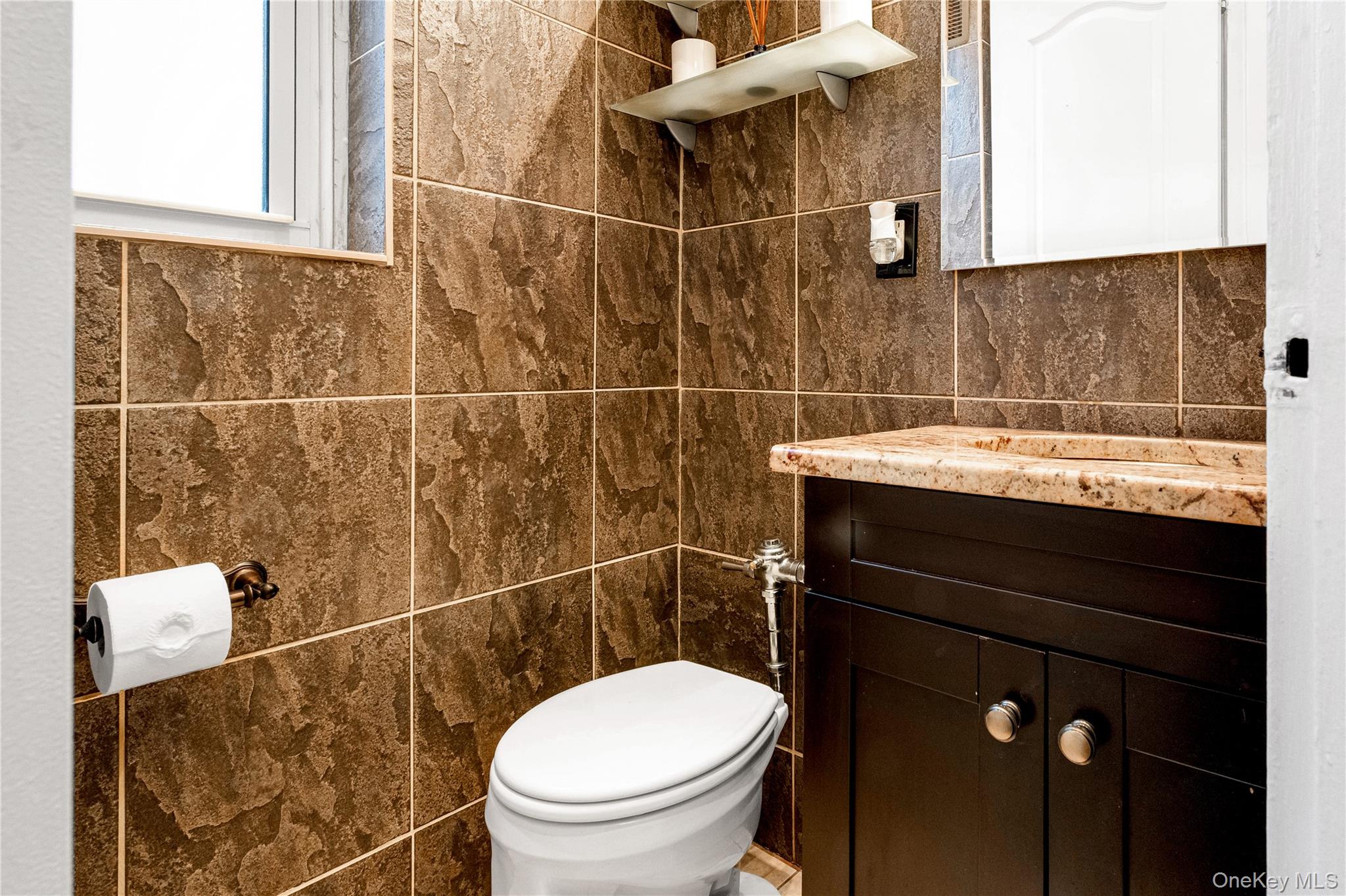 74-45 Yellowstone Boulevard 2/c Property Photo 23