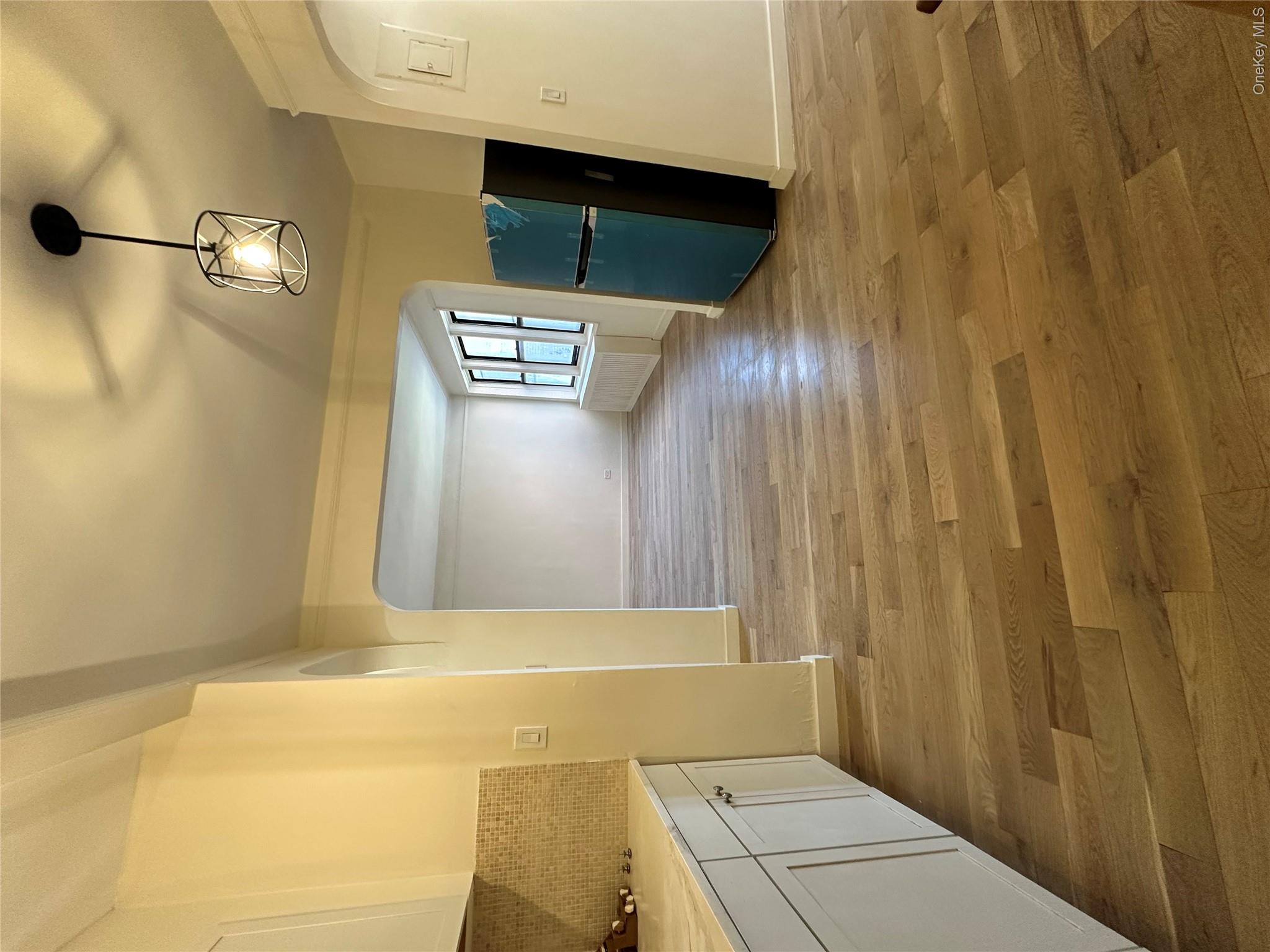 88-12 Elmhurst Avenue 6k Property Photo 5